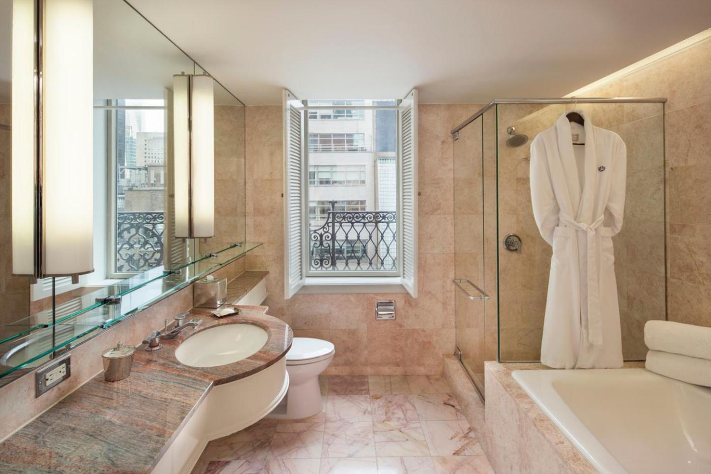 Omni Berkshire Place photo 90