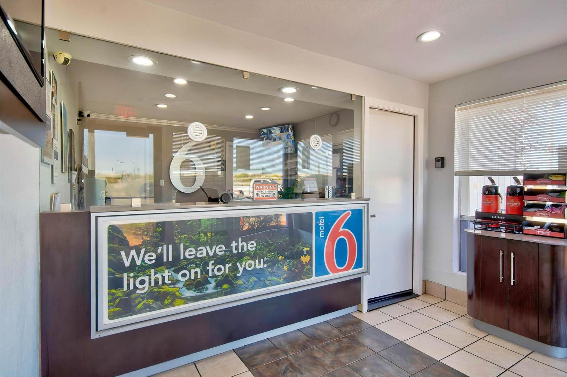 Motel 6-Vallejo, CA - Six Flags West photo 39