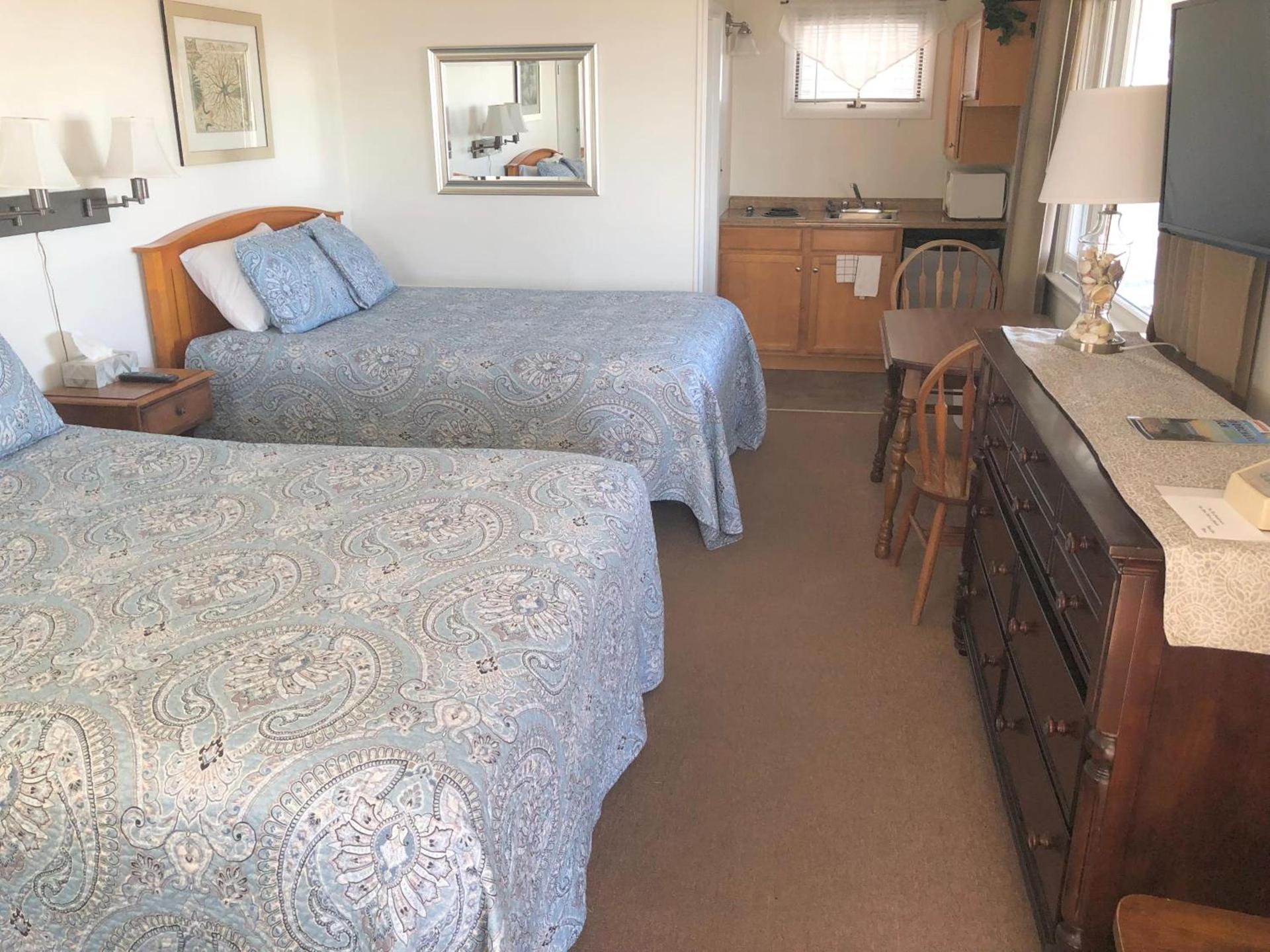 Sandpiper Beachfront Motel photo 43