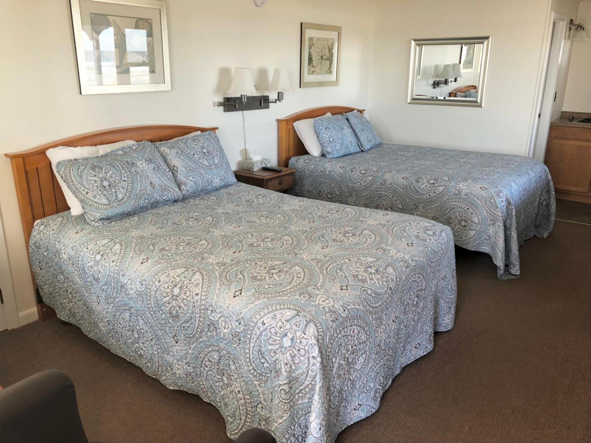 Sandpiper Beachfront Motel photo 29
