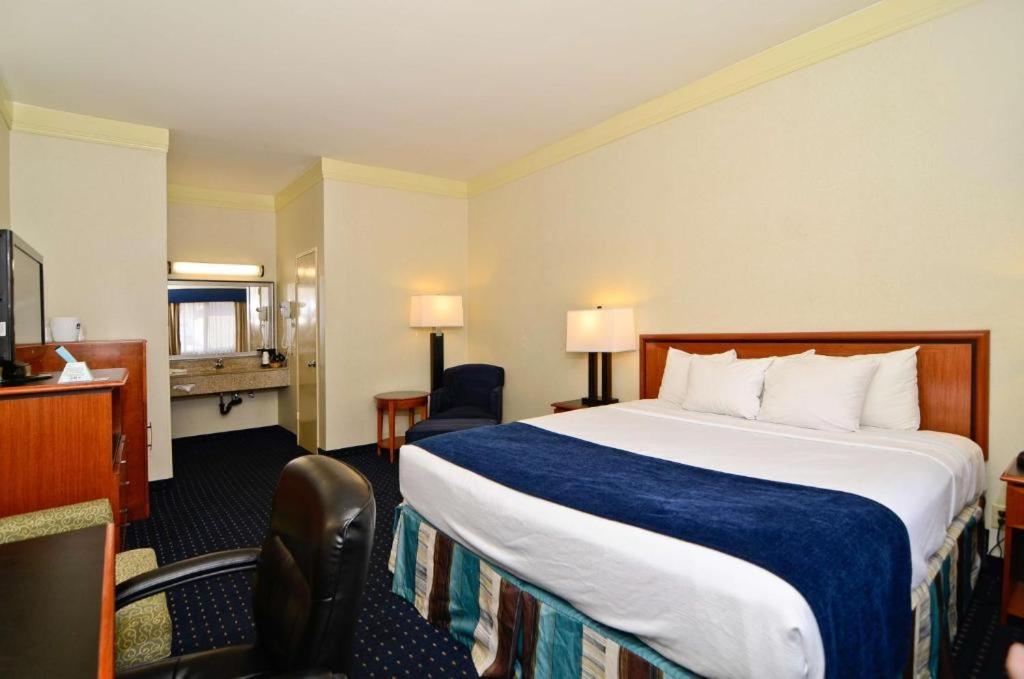 Best Western San Diego Pacific Beach/Mission Bay photo 15
