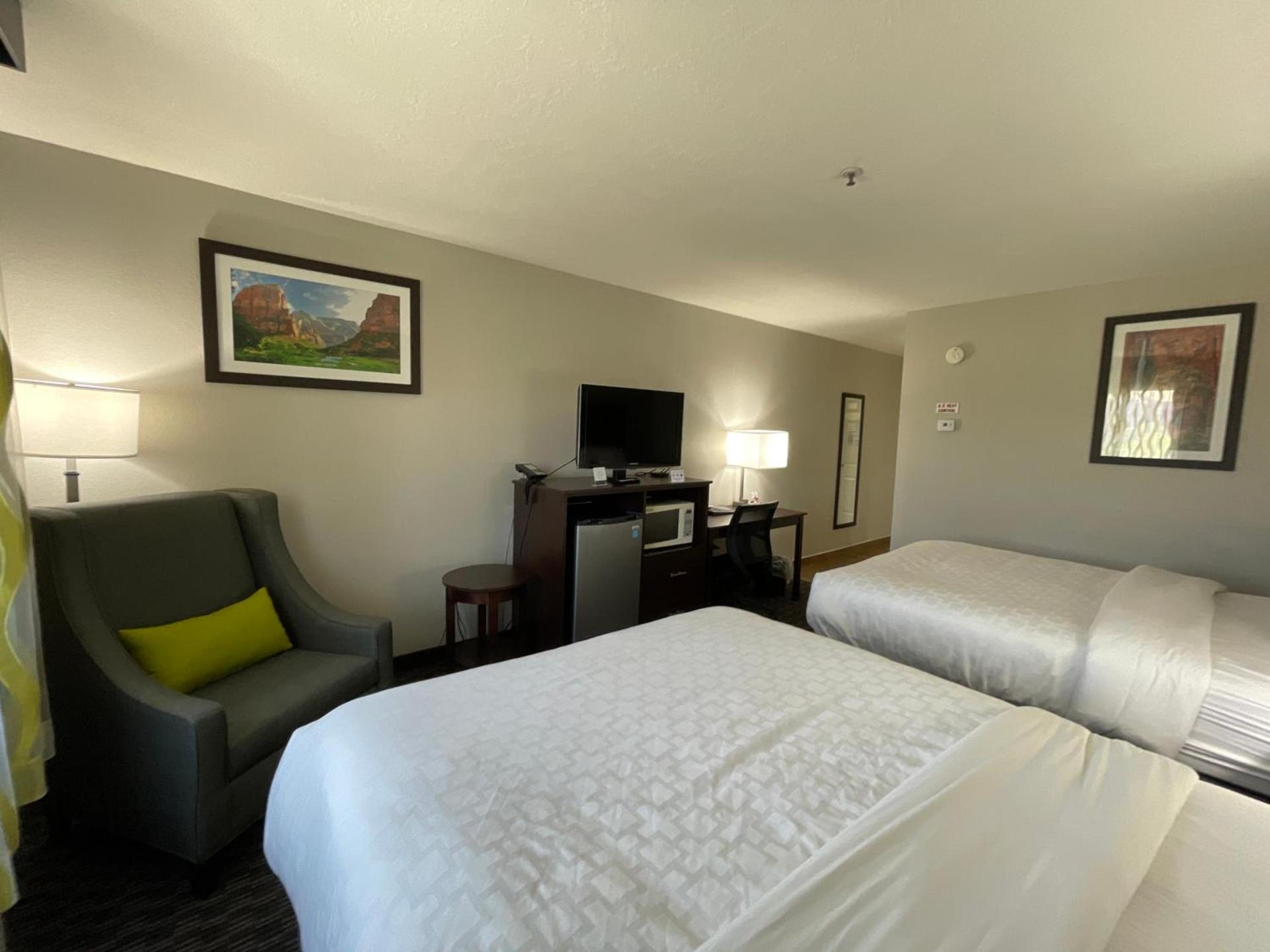 Wingate by Wyndham Cedar City photo 48