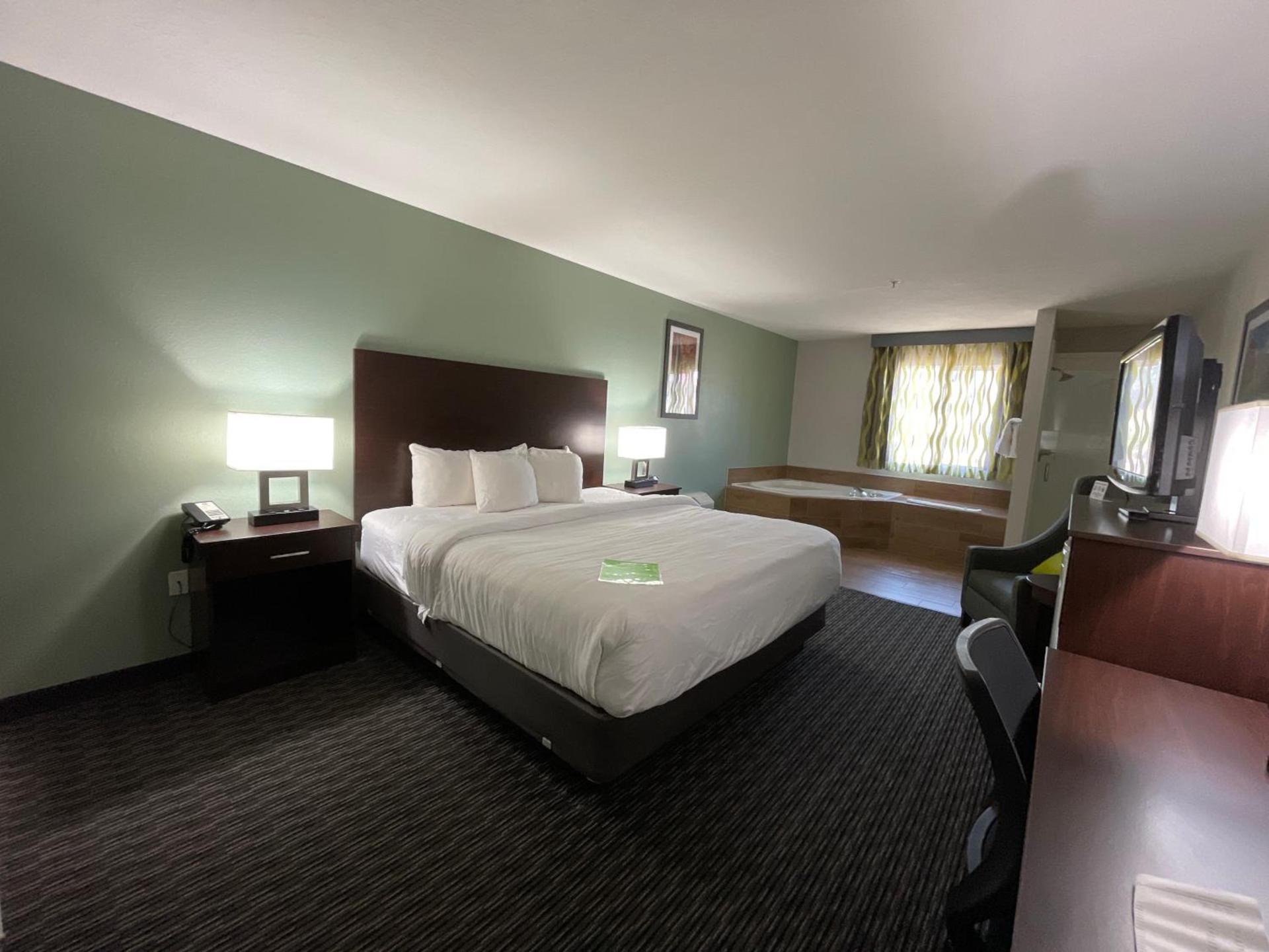 Wingate by Wyndham Cedar City photo 23