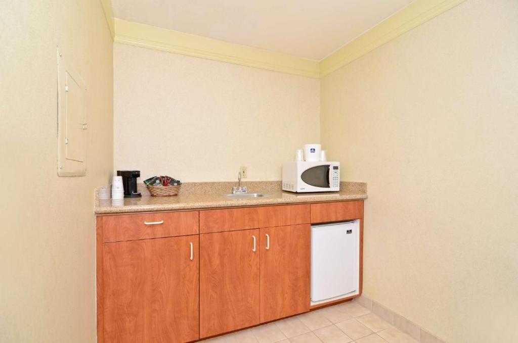 Best Western San Diego Pacific Beach/Mission Bay photo 5