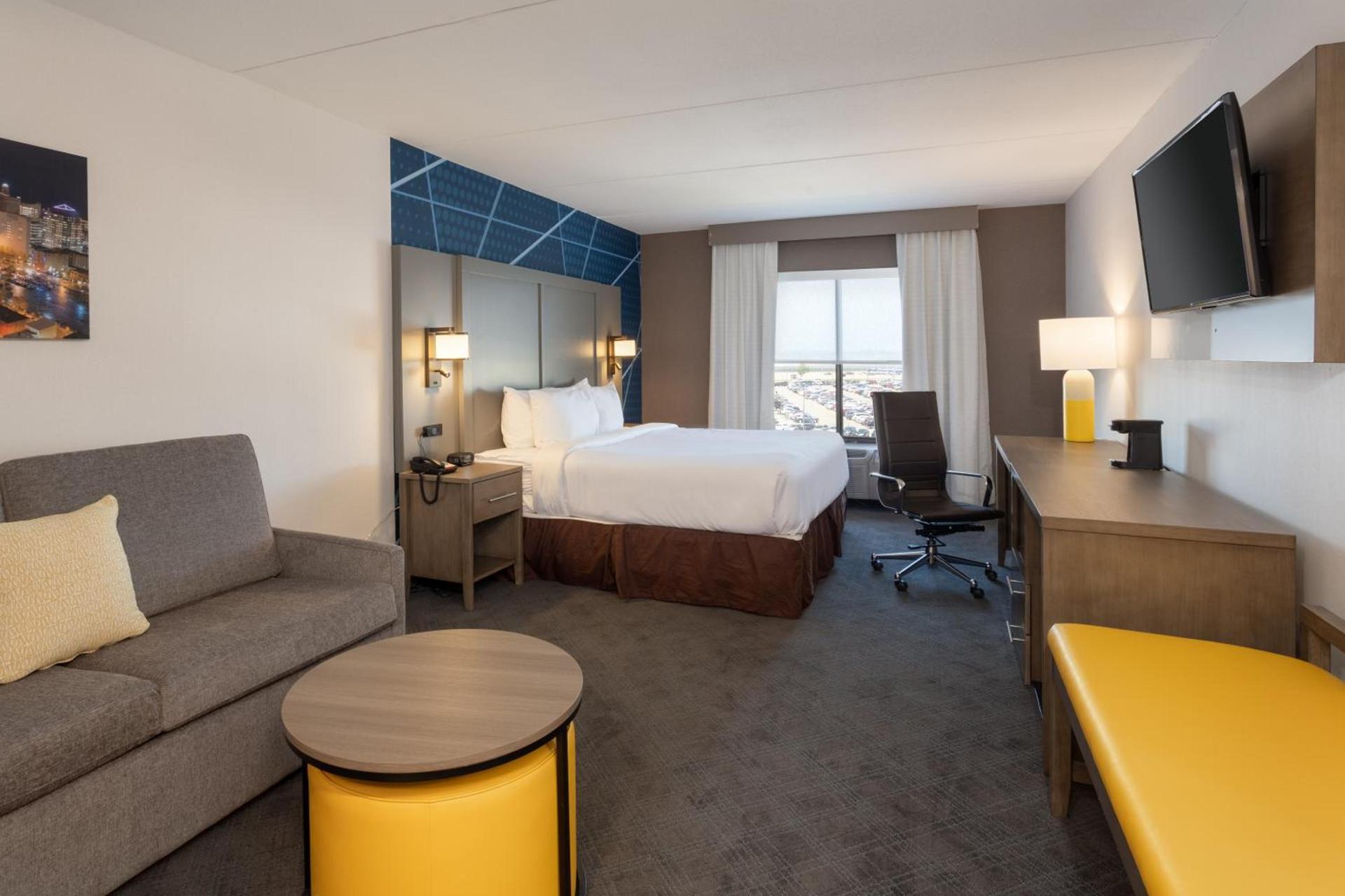 Comfort Inn & Suites Buffalo Airport photo 15