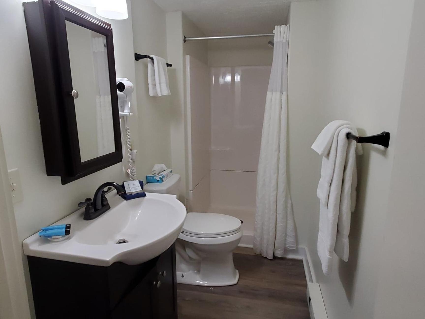 Windrifter Resort photo 32