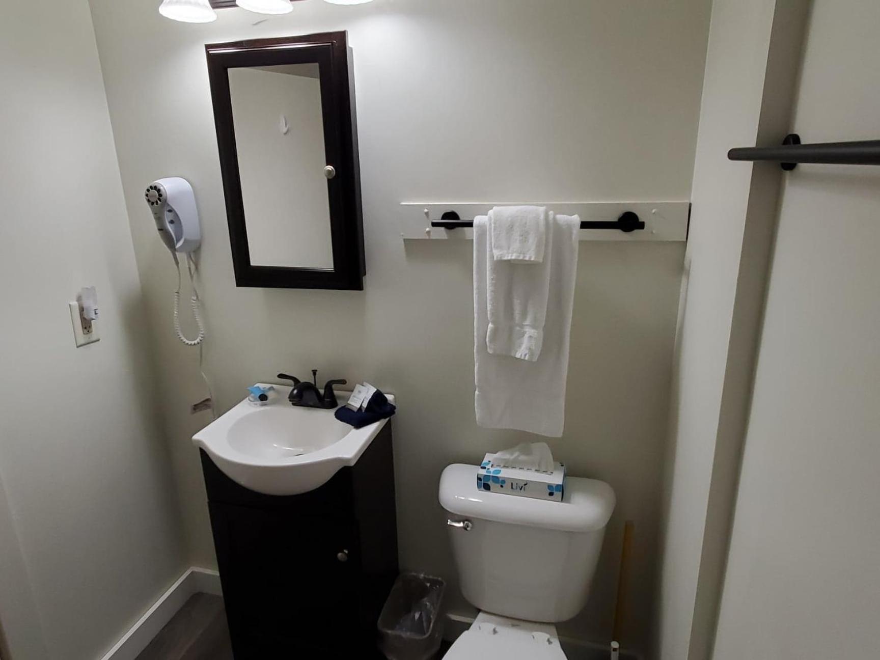 Windrifter Resort photo 34