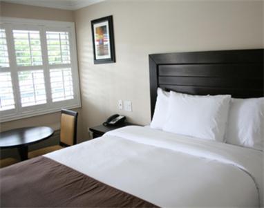 Raincross Hotel Riverside photo 4
