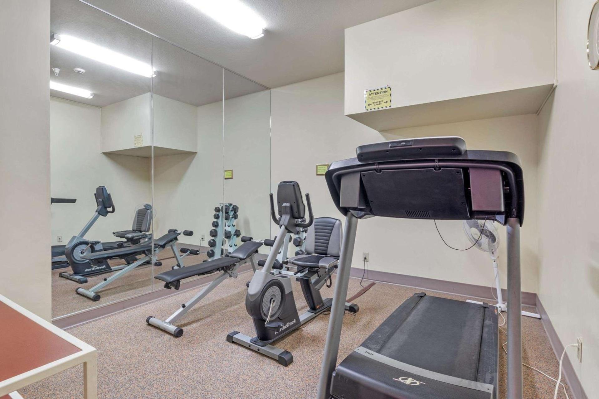 Best Western Clearlake Plaza photo 13