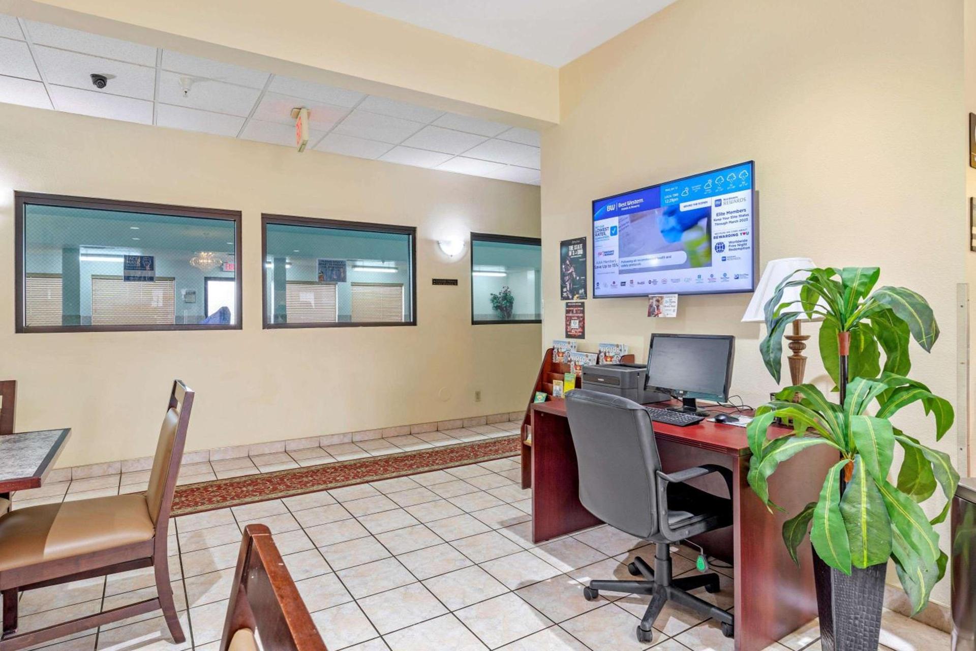 Best Western Clearlake Plaza photo 2