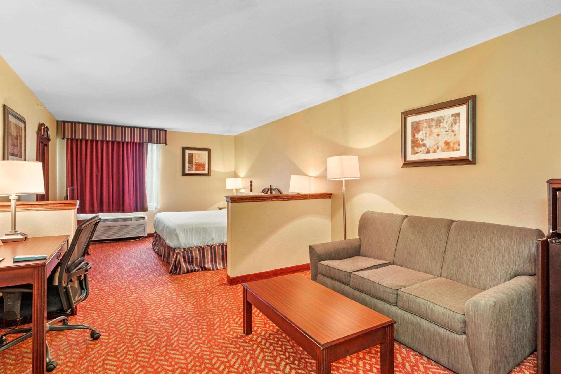 Best Western Clearlake Plaza photo 15