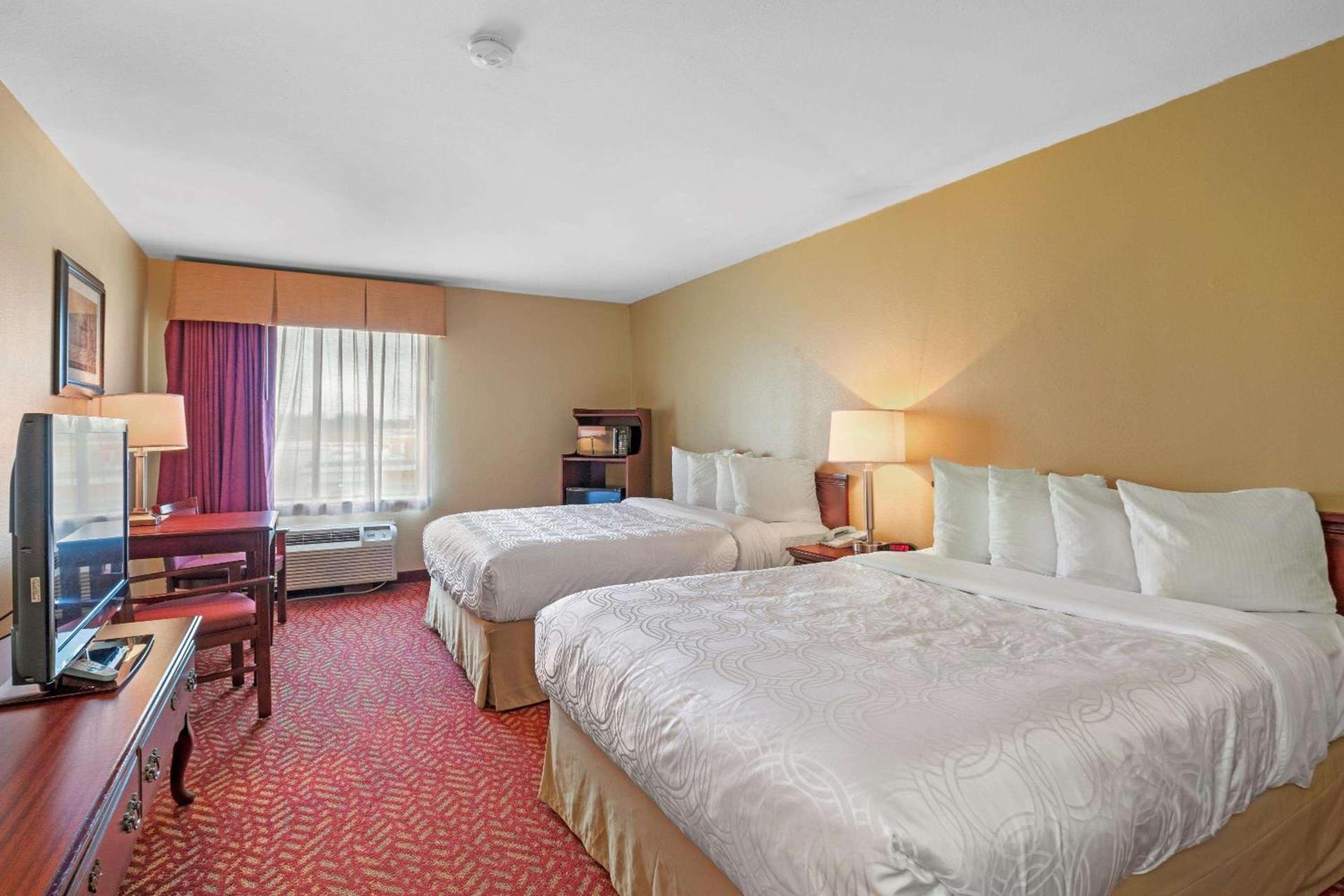 Best Western Clearlake Plaza photo 14