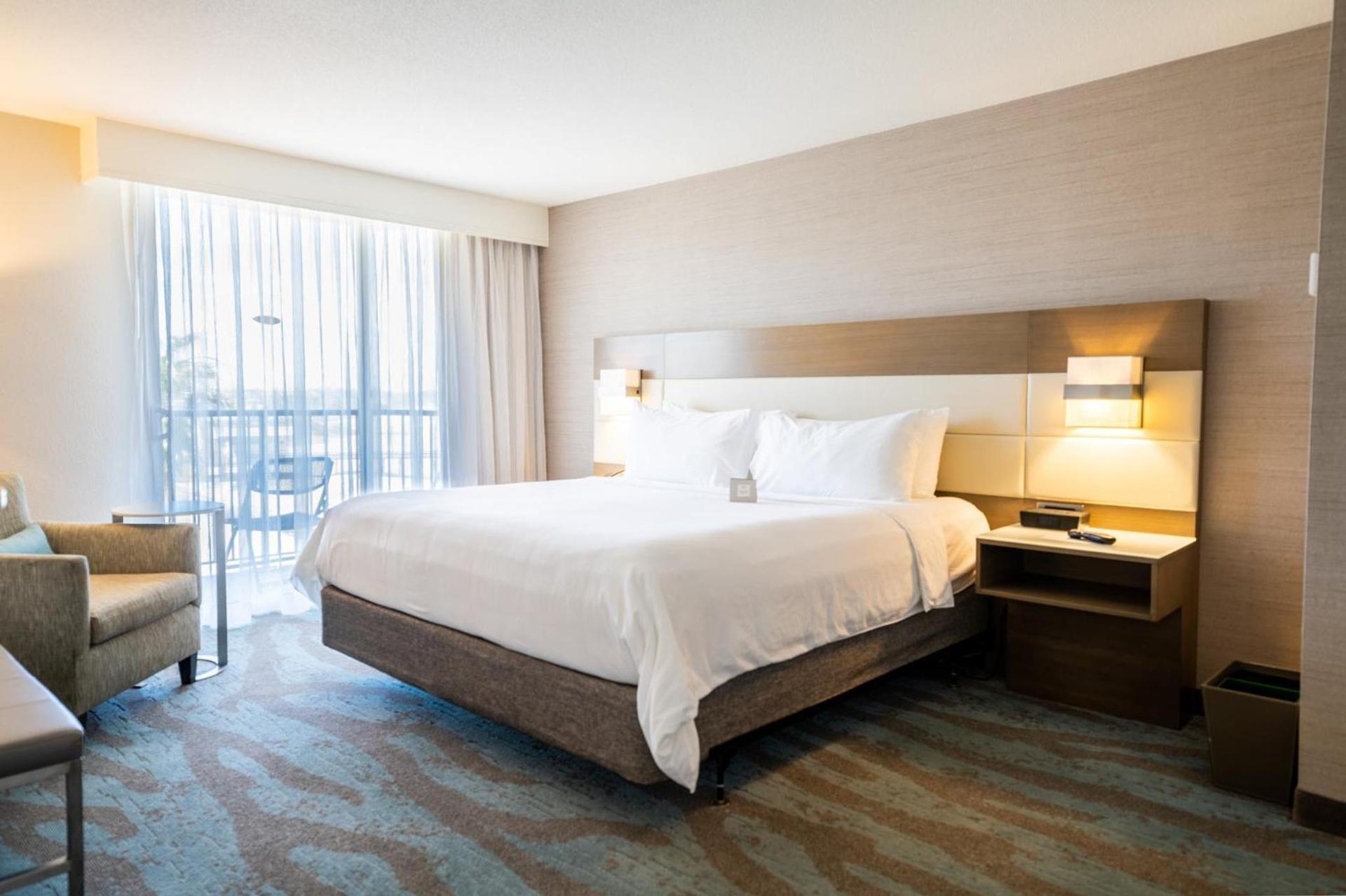 Crowne Plaza Ventura Beach by IHG photo 70