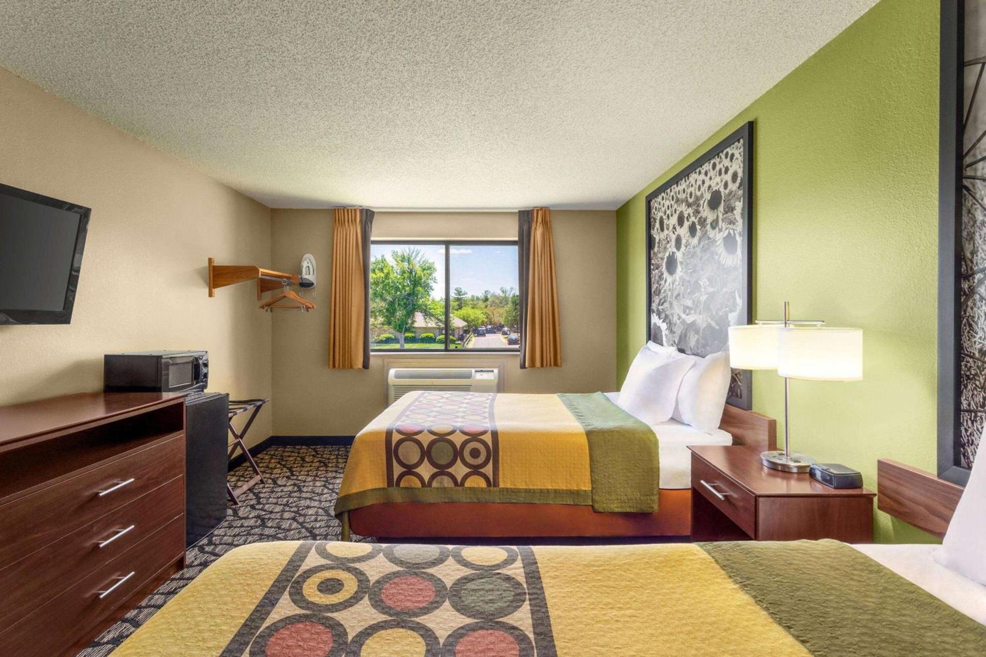 Super 8 by Wyndham Ankeny/Des Moines Area photo 15