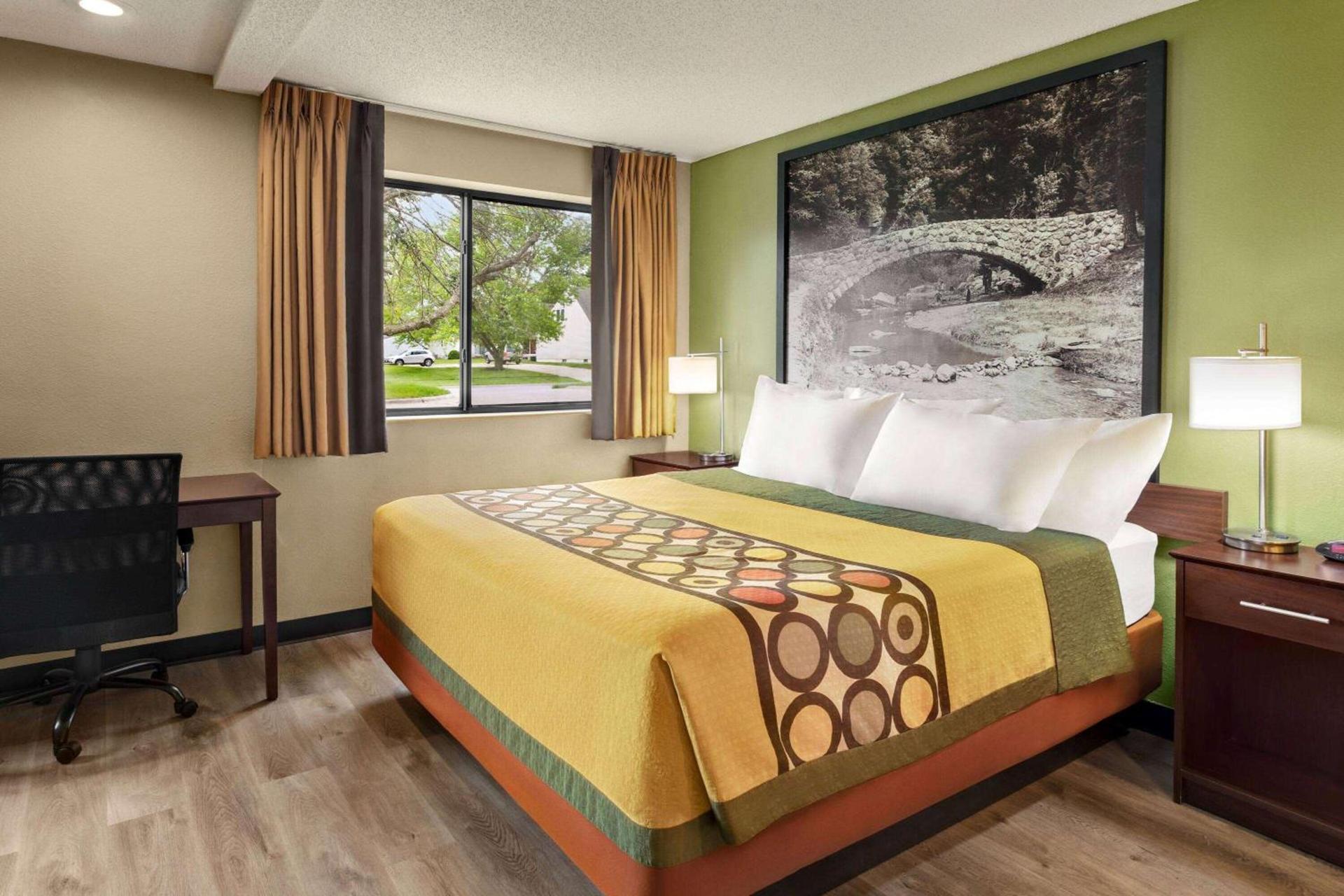 Super 8 by Wyndham Ankeny/Des Moines Area photo 19