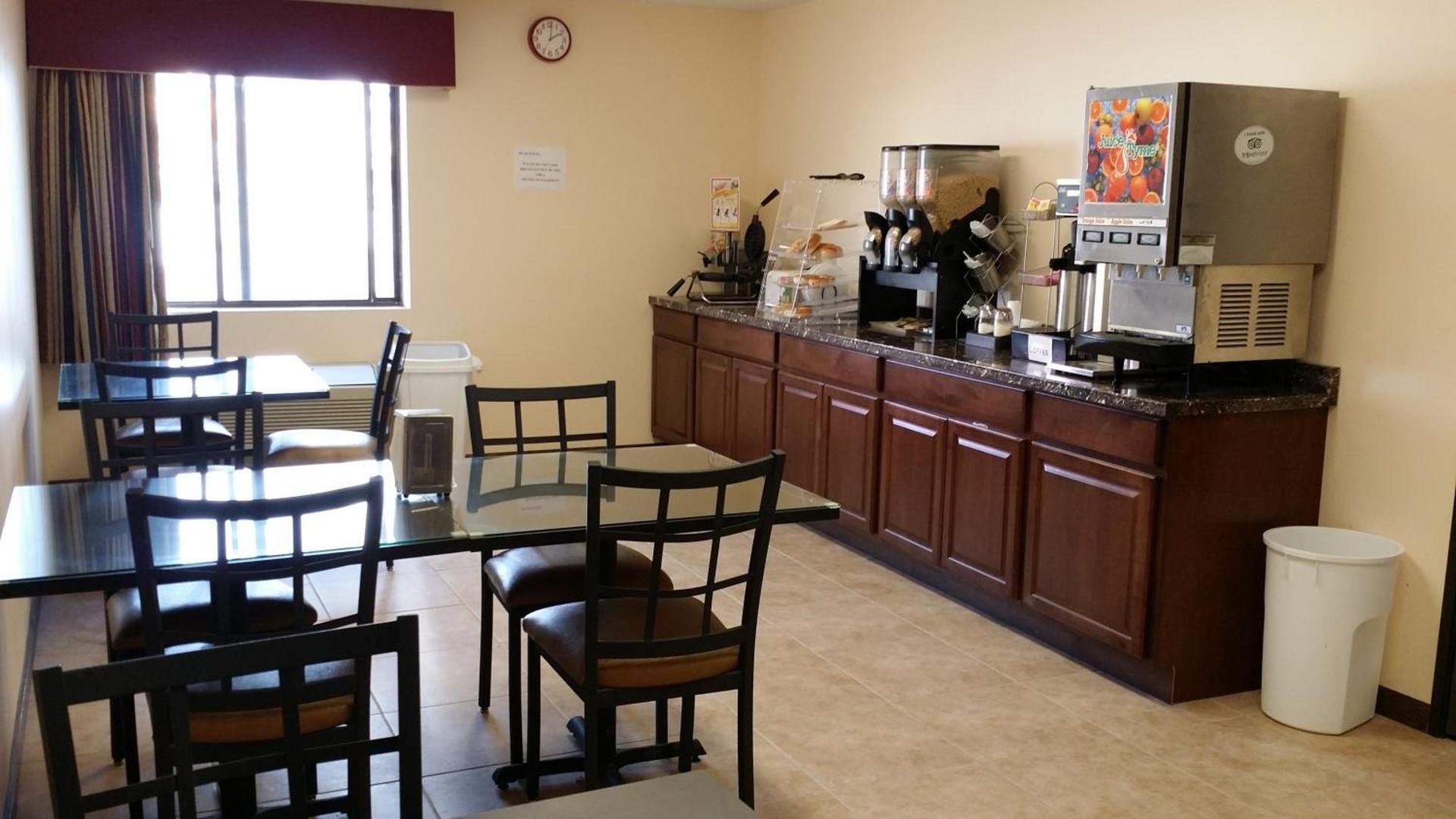 Horizon Inn photo 38