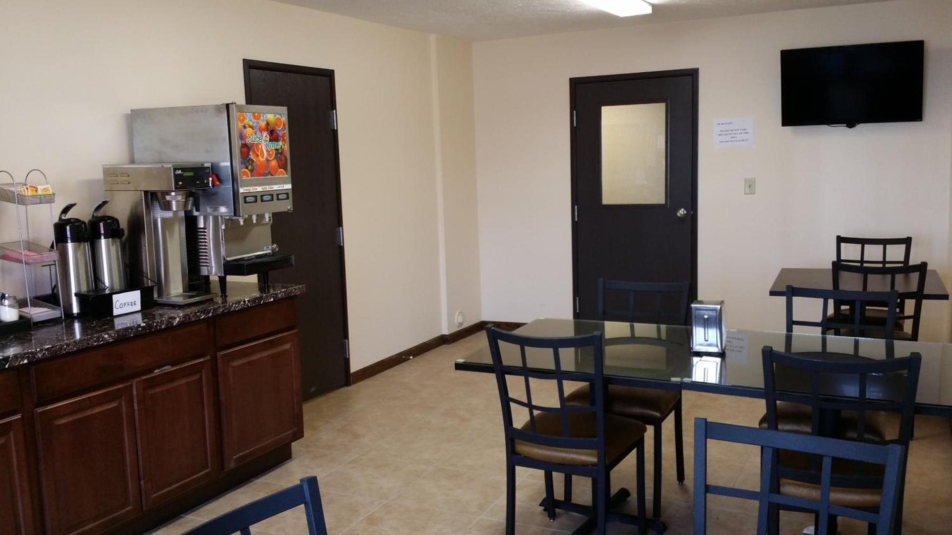 Horizon Inn photo 39