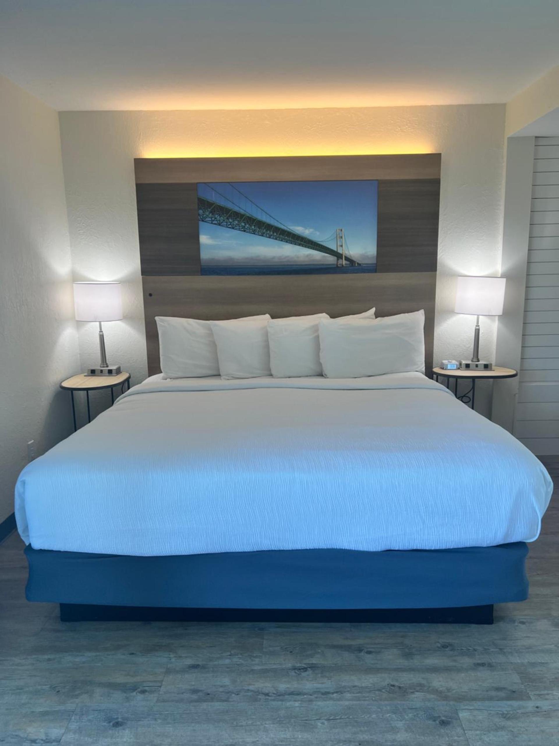 The Beach Haus - Traverse City photo 25