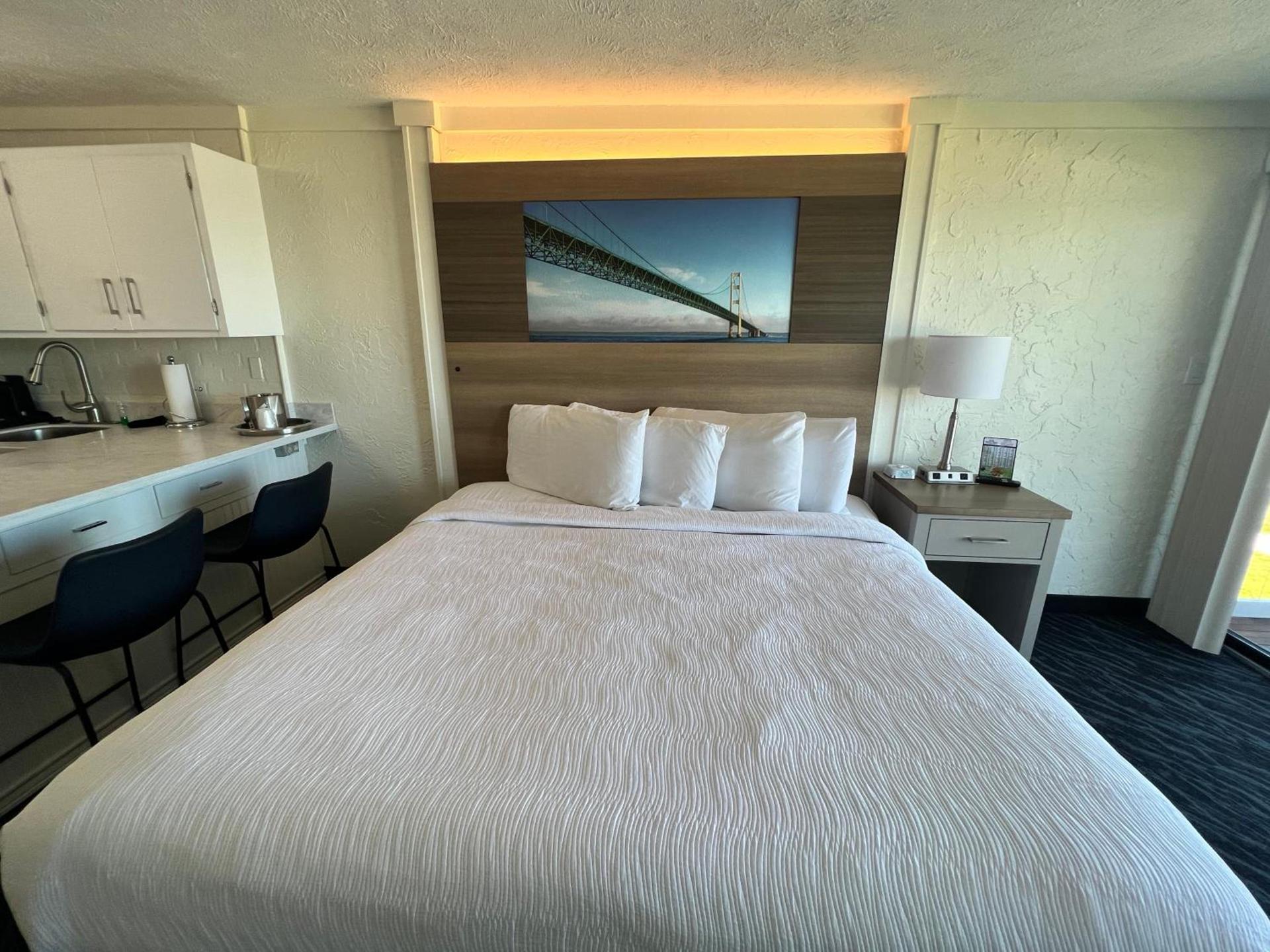 The Beach Haus - Traverse City photo 31