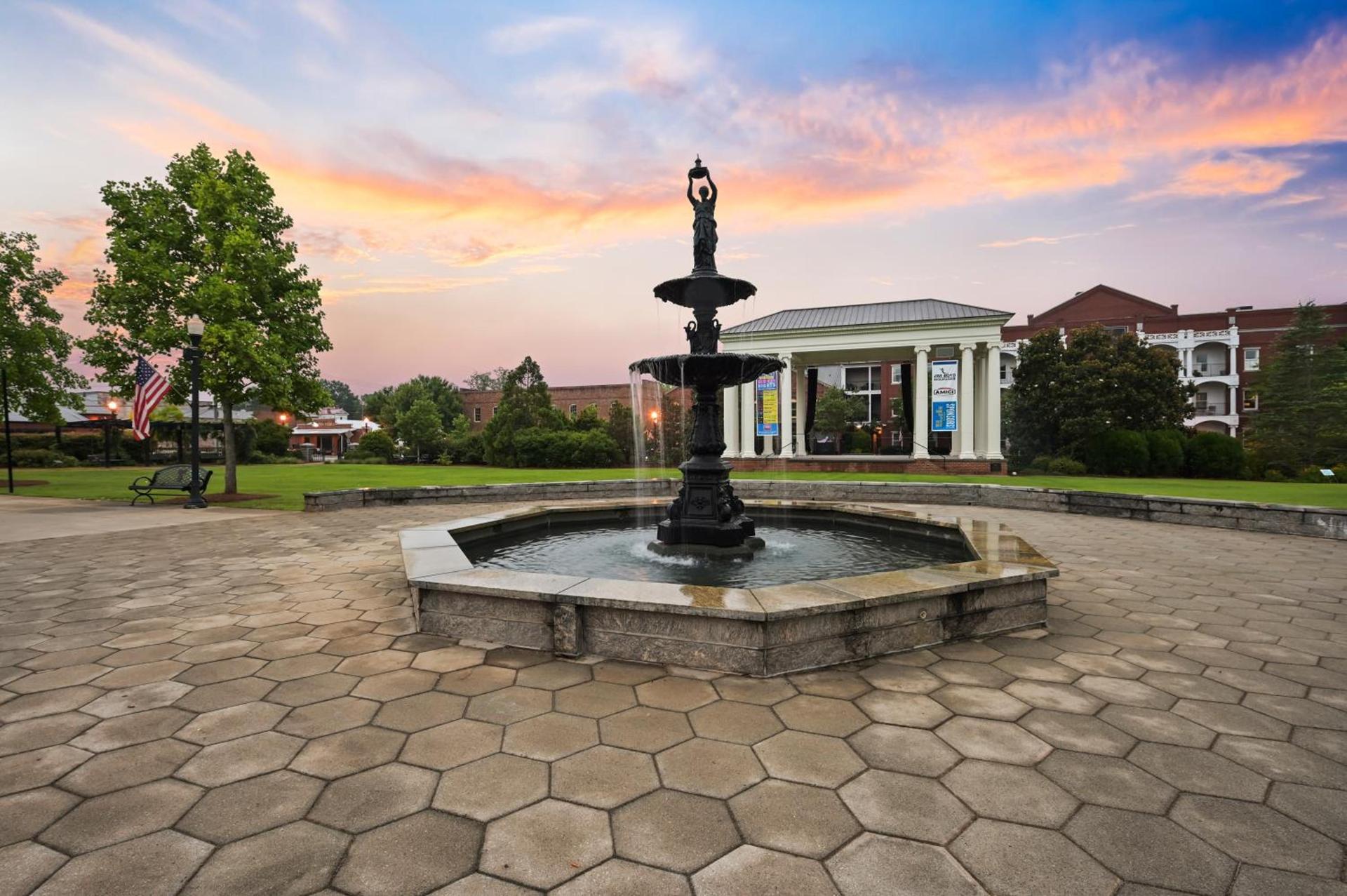 The James Madison Inn photo 37