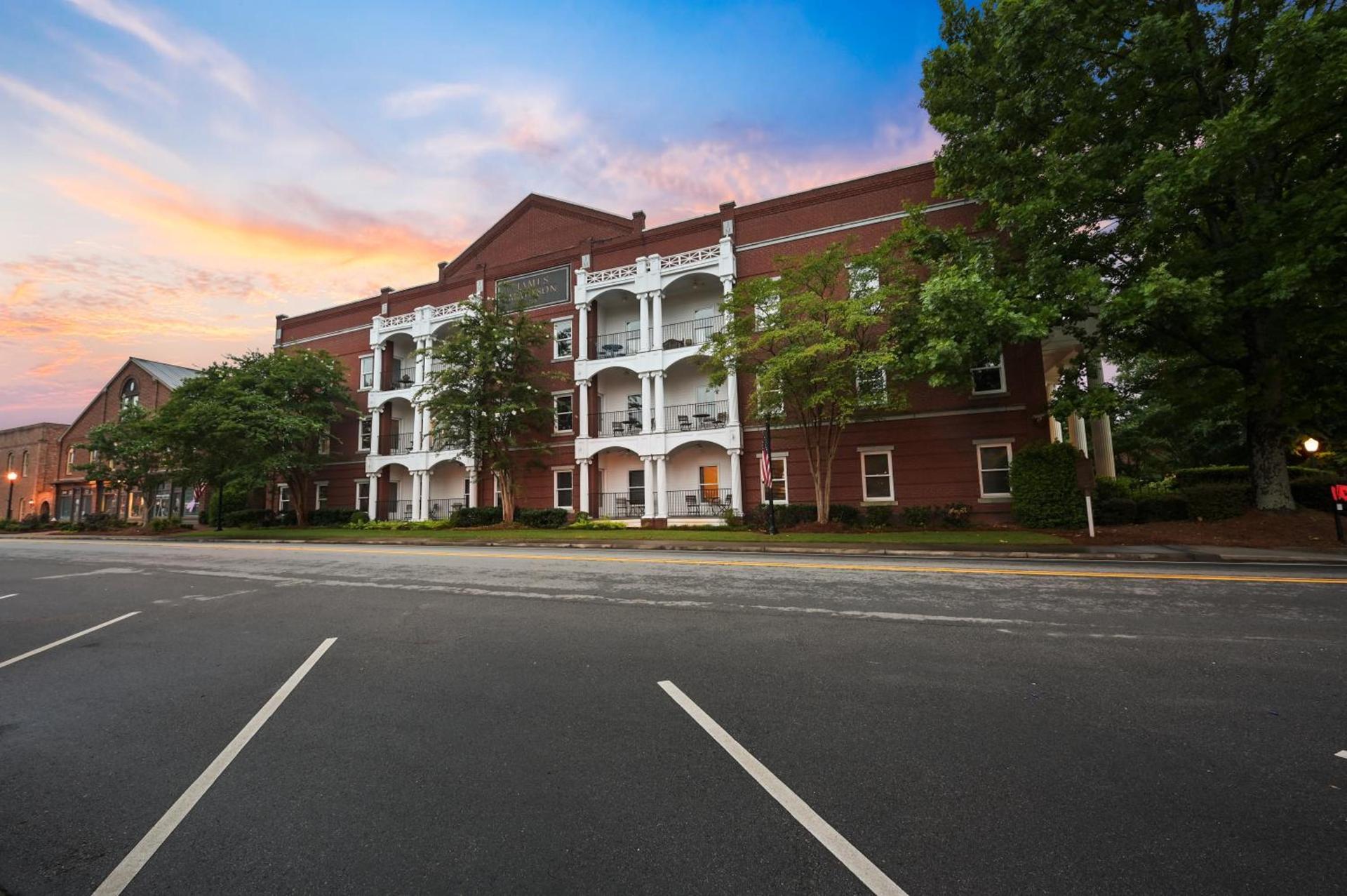 The James Madison Inn photo 39
