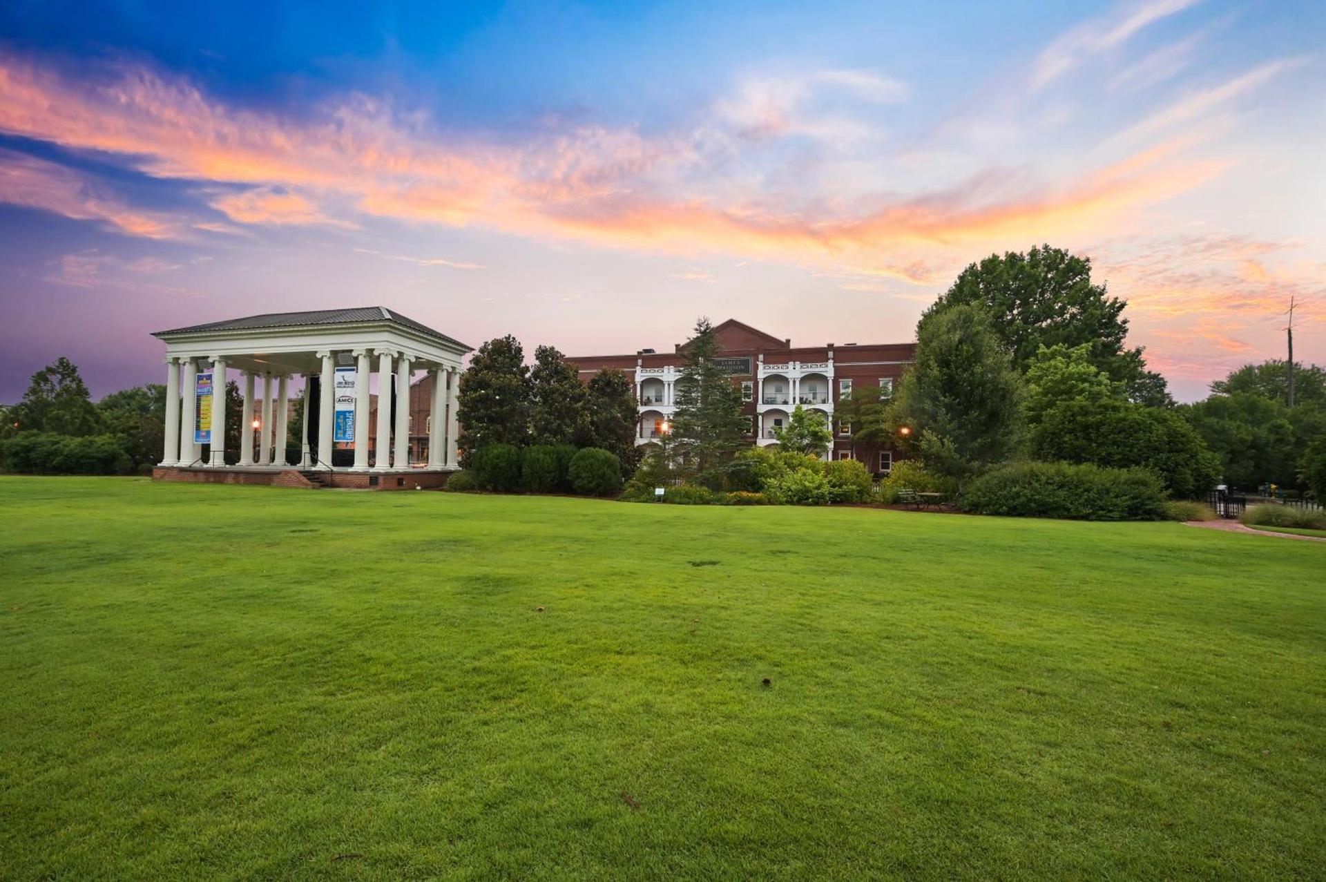 The James Madison Inn photo 36
