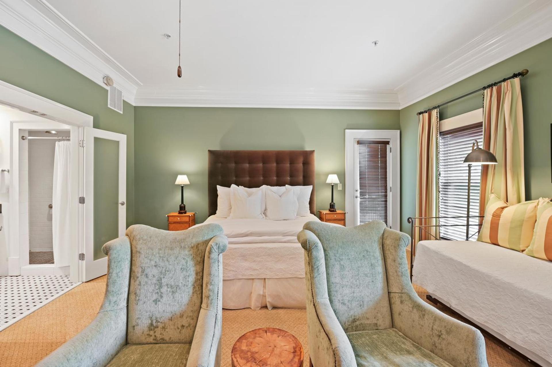 The James Madison Inn photo 45