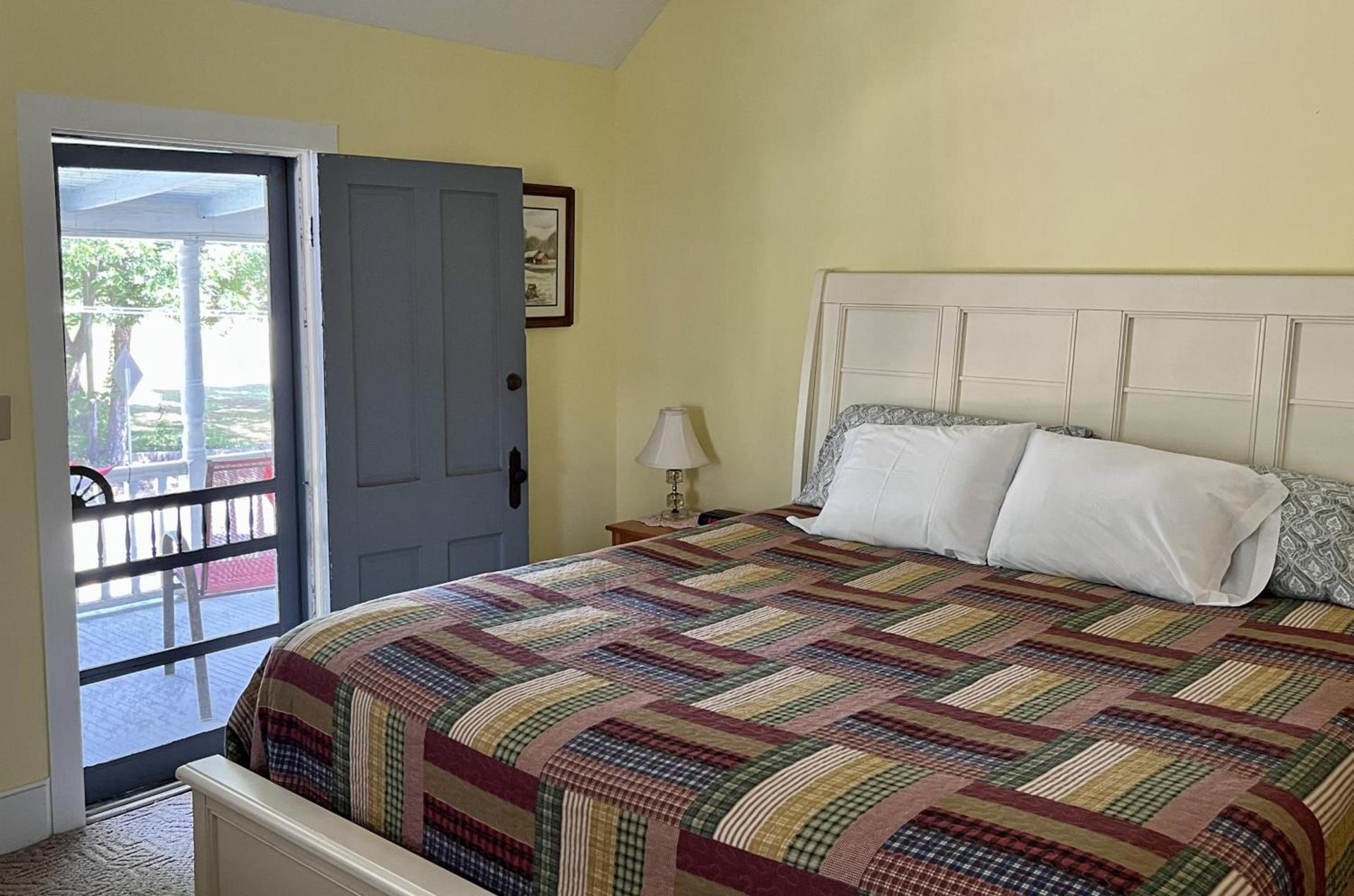 Ozark Country Inn photo 14