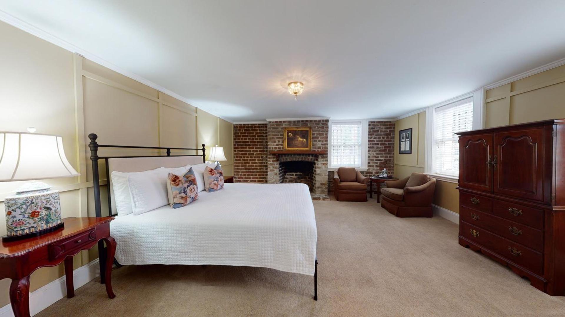 The Presidents' Quarters Inn photo 33