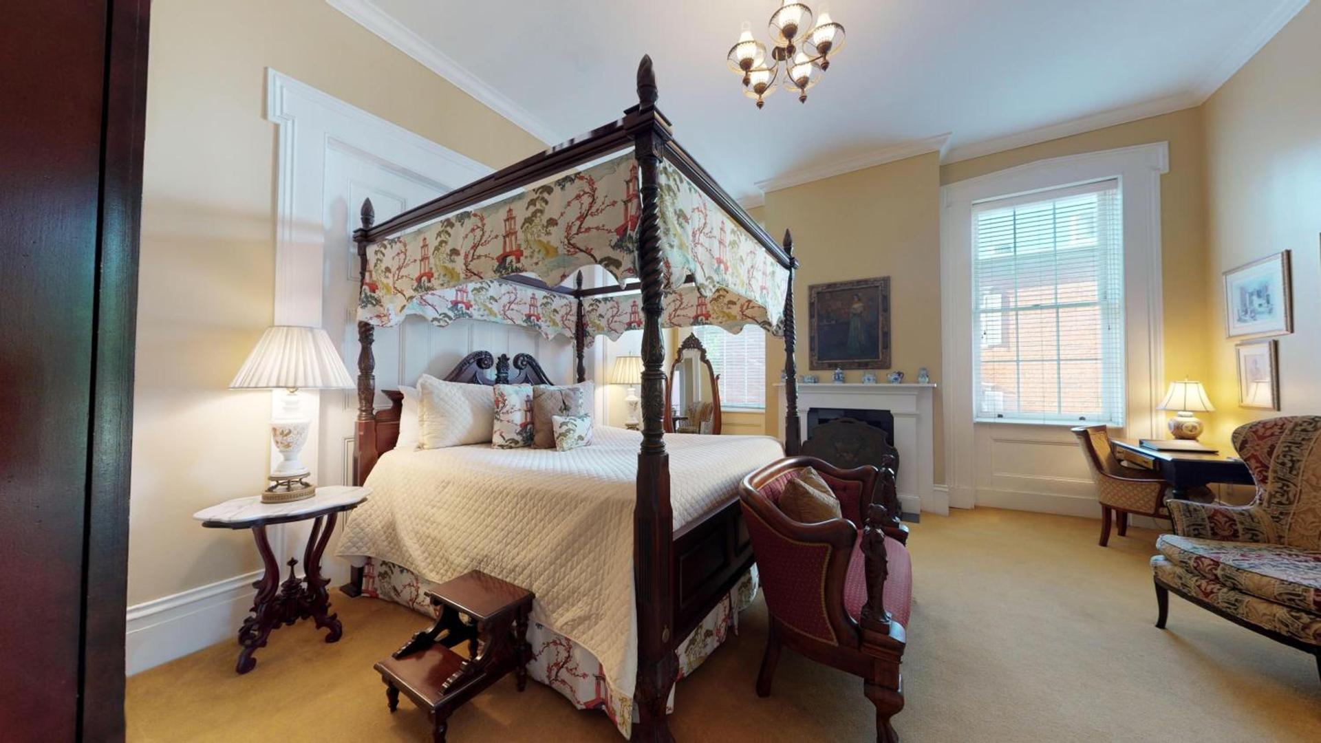The Presidents' Quarters Inn photo 44