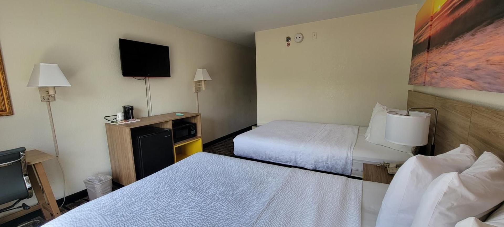 Hotel Carolina A Days Inn by Wyndham photo 31