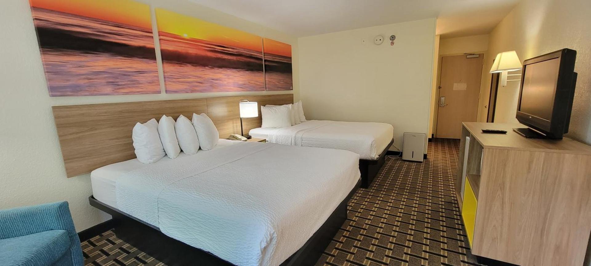 Hotel Carolina A Days Inn by Wyndham photo 34