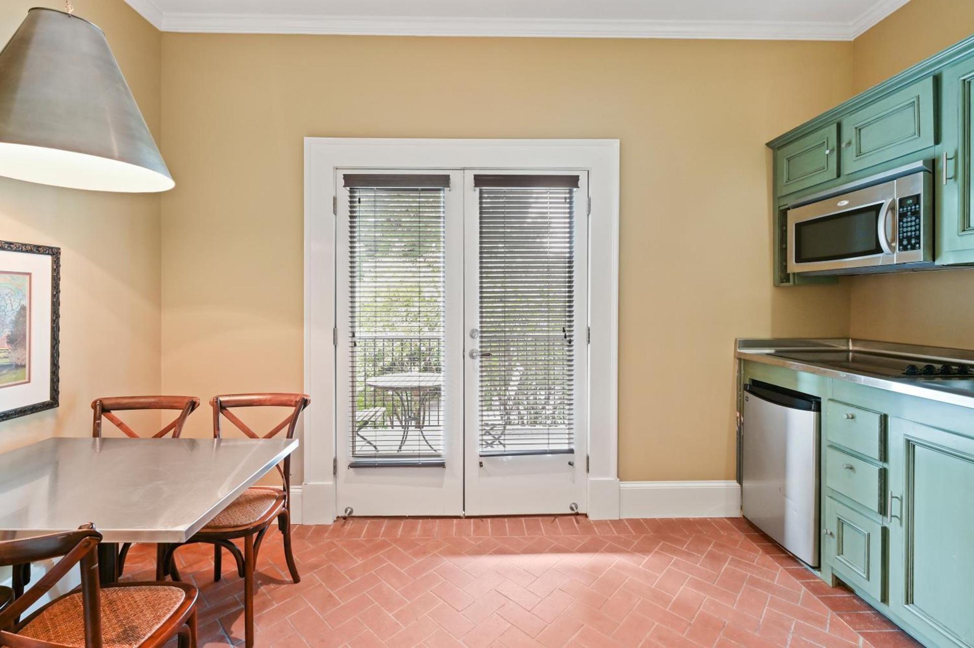 The James Madison Inn photo 66