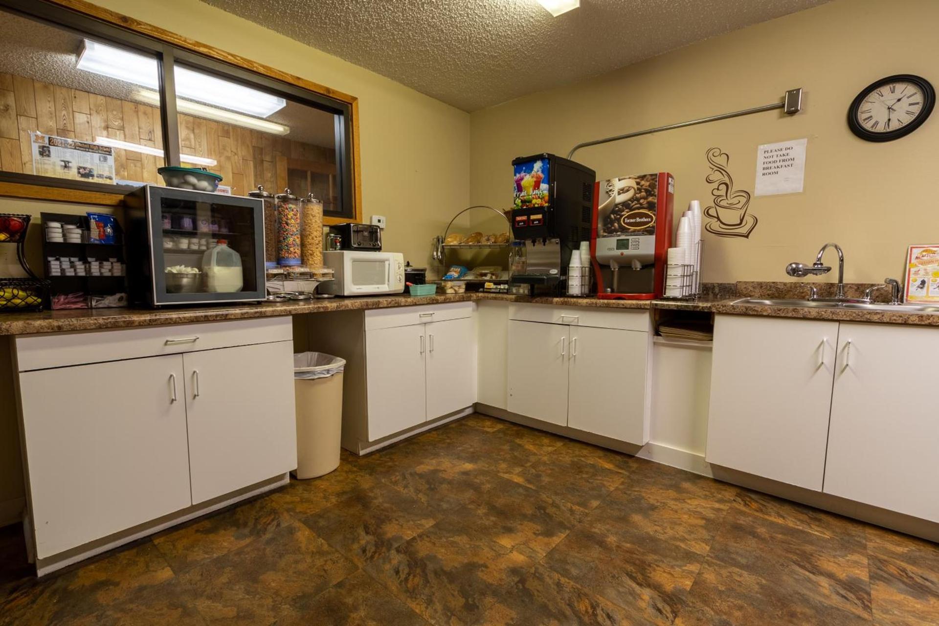 Thunderbird Lodge photo 52