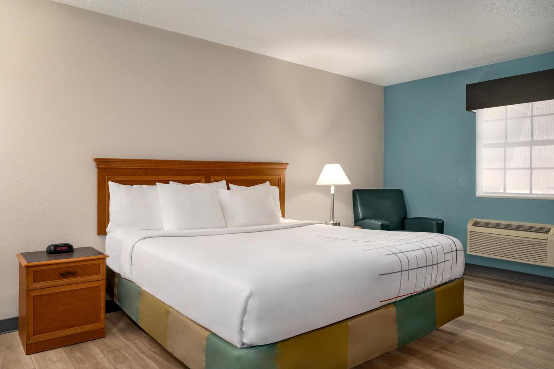 La Quinta Inn by Wyndham Columbus I-70E Reynoldsburg photo 67