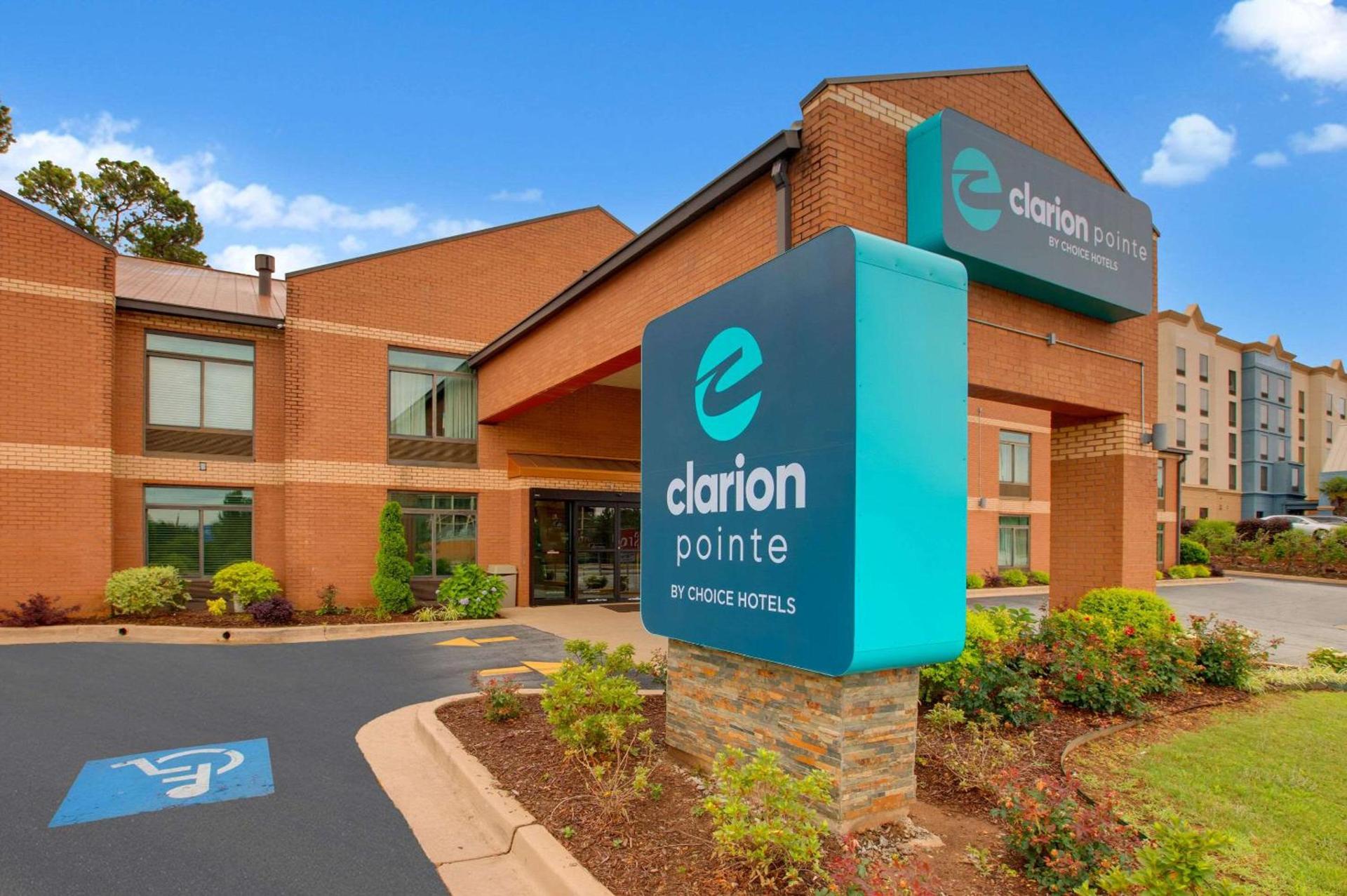 Clarion Pointe Atlanta Airport College Park photo 1