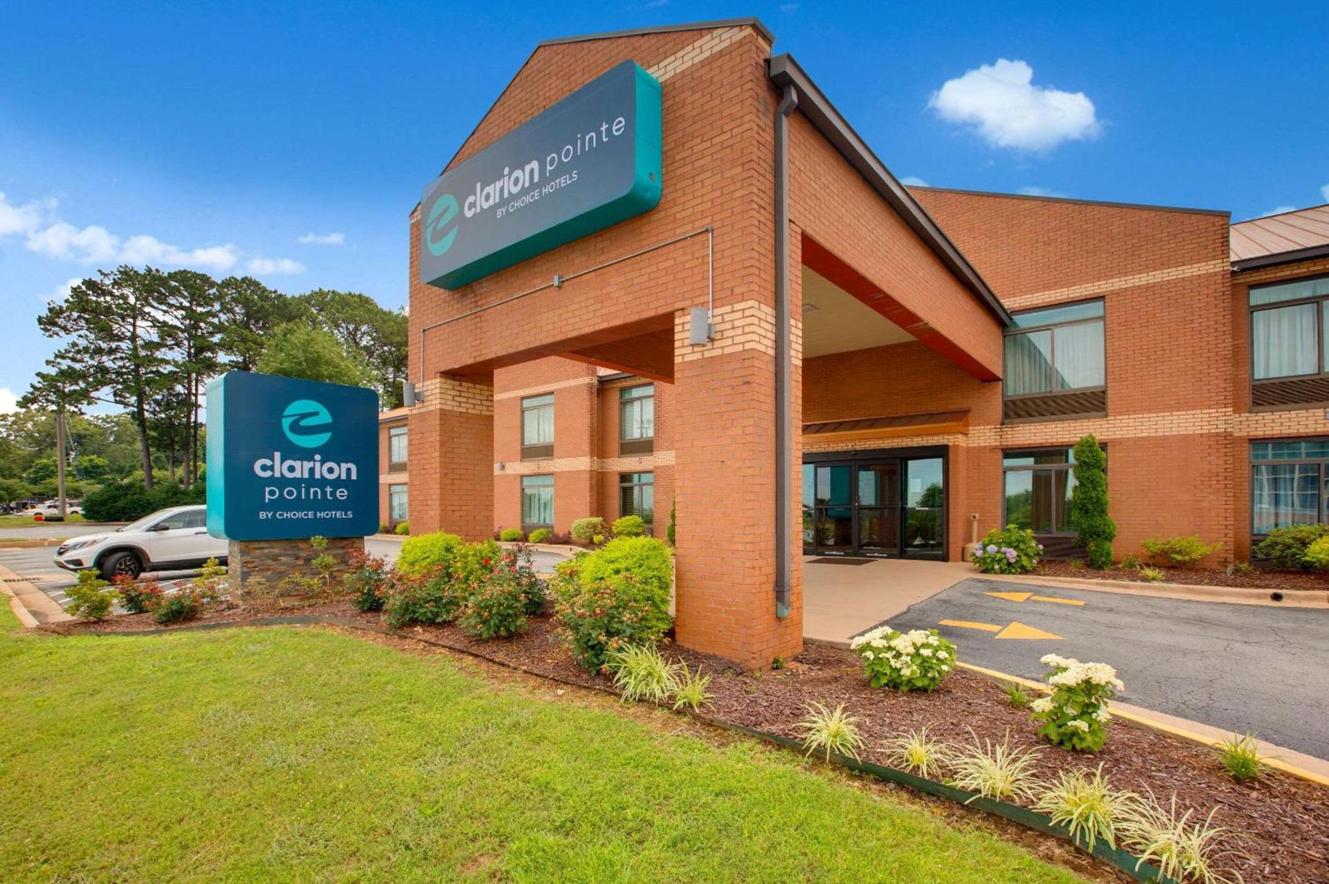 Clarion Pointe Atlanta Airport College Park photo 3