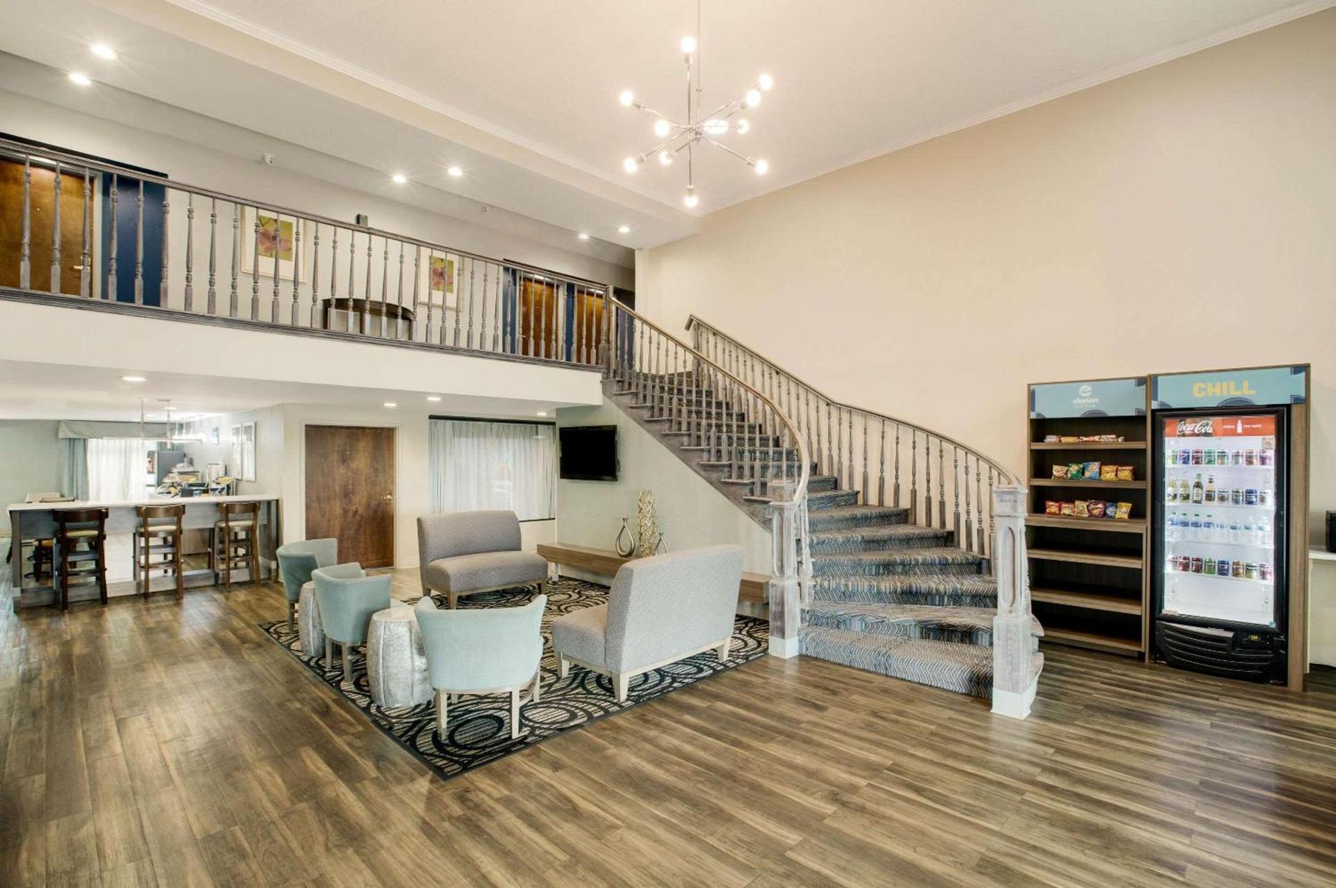 Clarion Pointe Atlanta Airport College Park photo 5