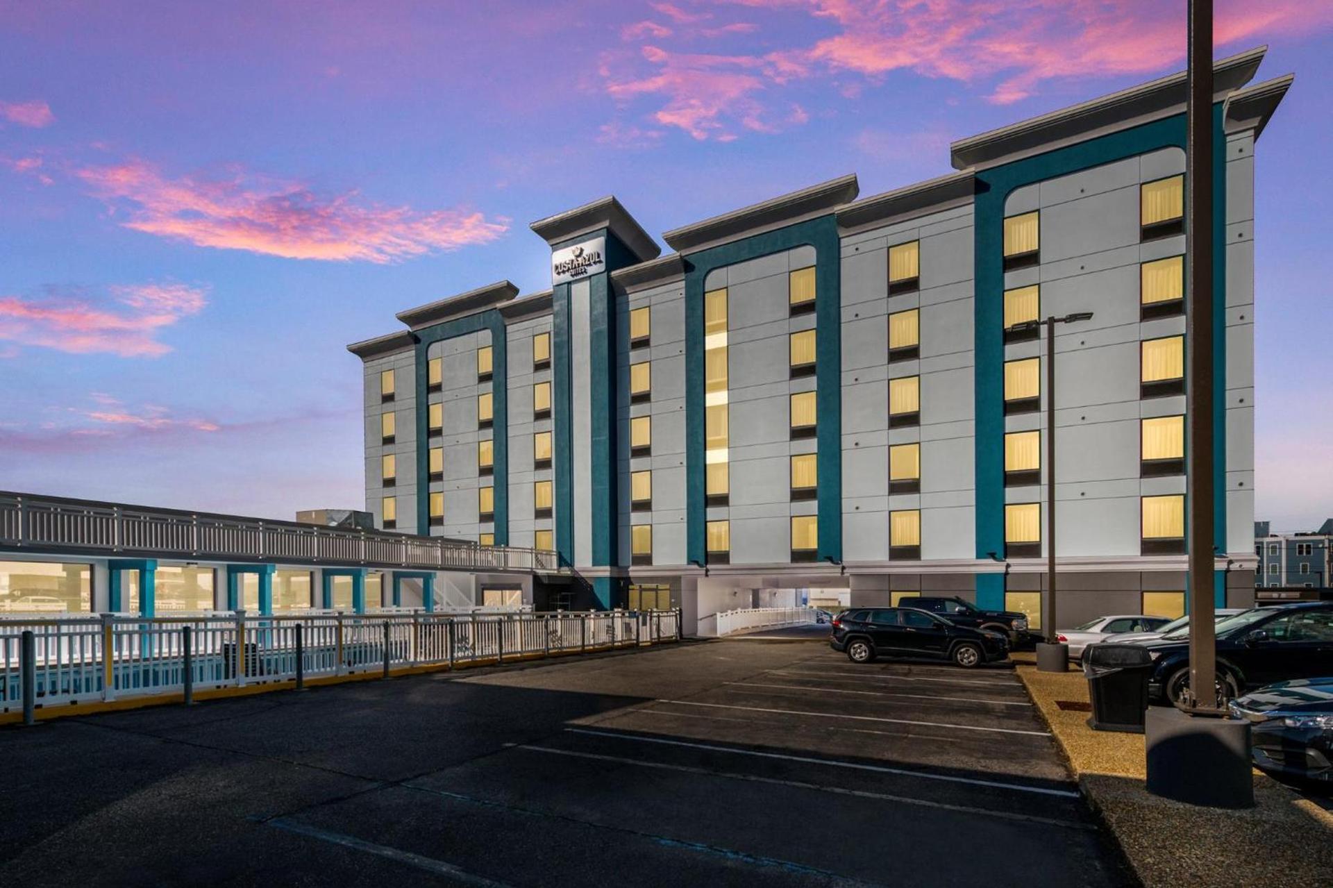 Garner Hotel Virginia Beach North by IHG photo 4