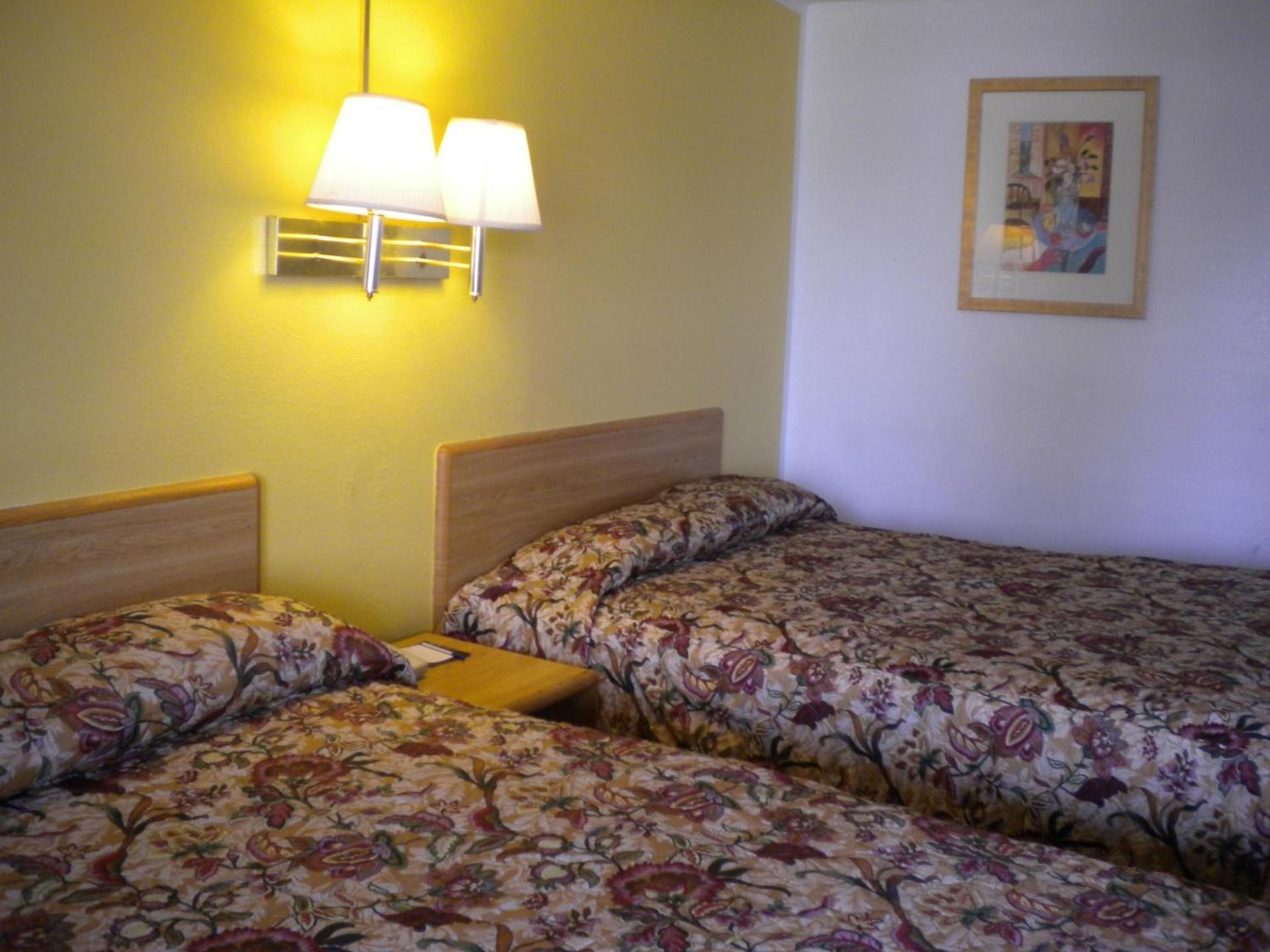 Wasco Inn photo 24