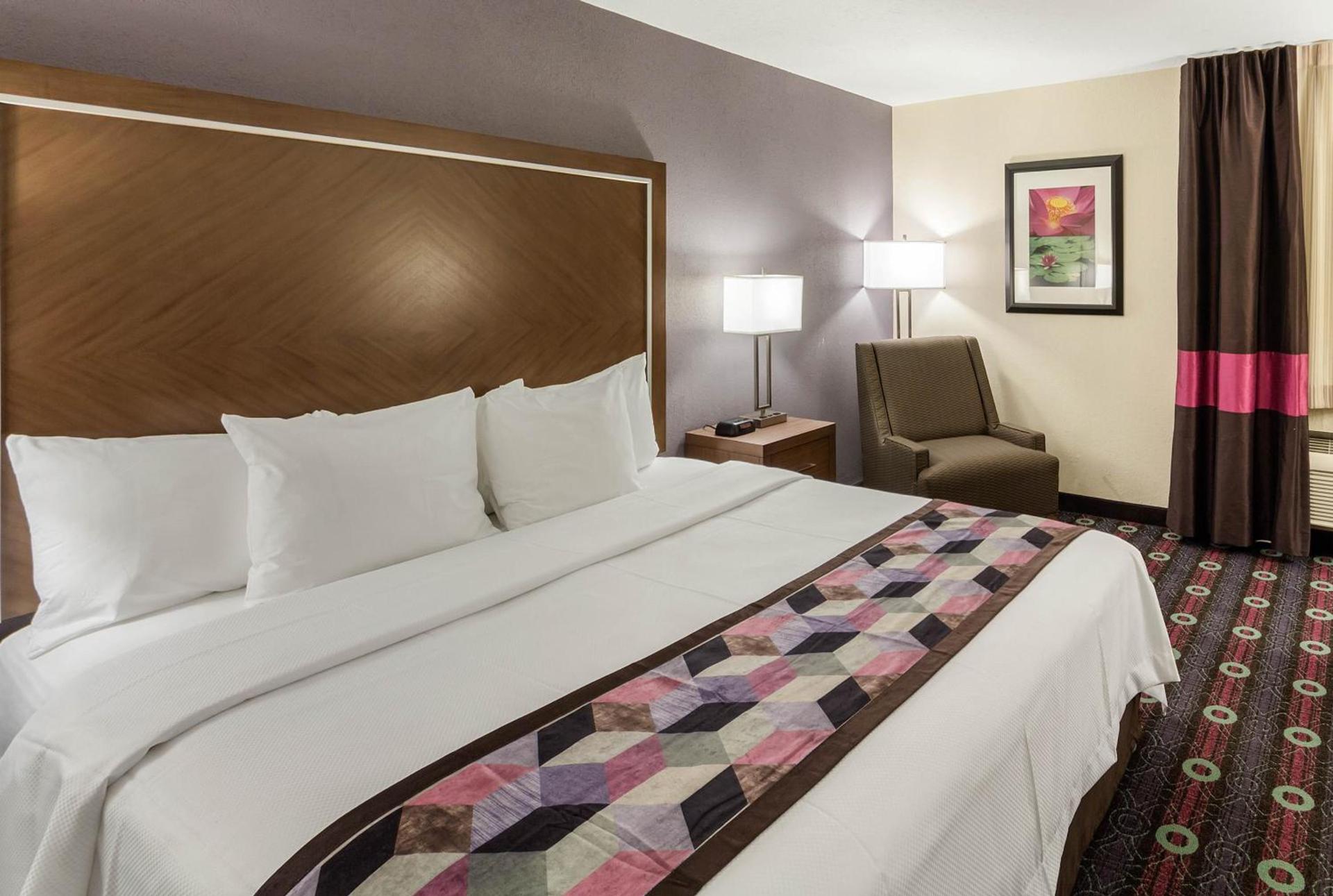 Comfort Inn Tulsa Midtown photo 88