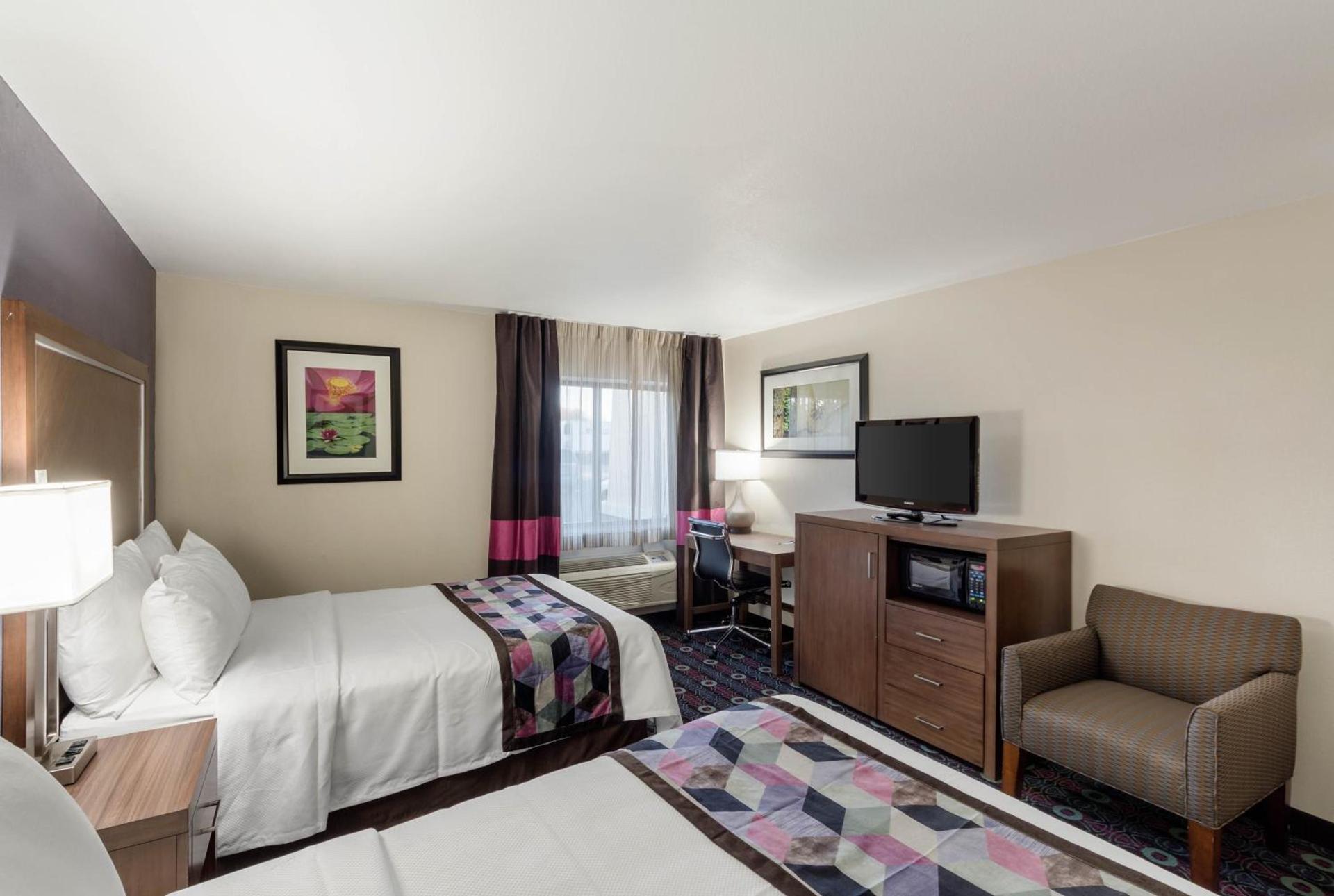 Comfort Inn Tulsa Midtown photo 86