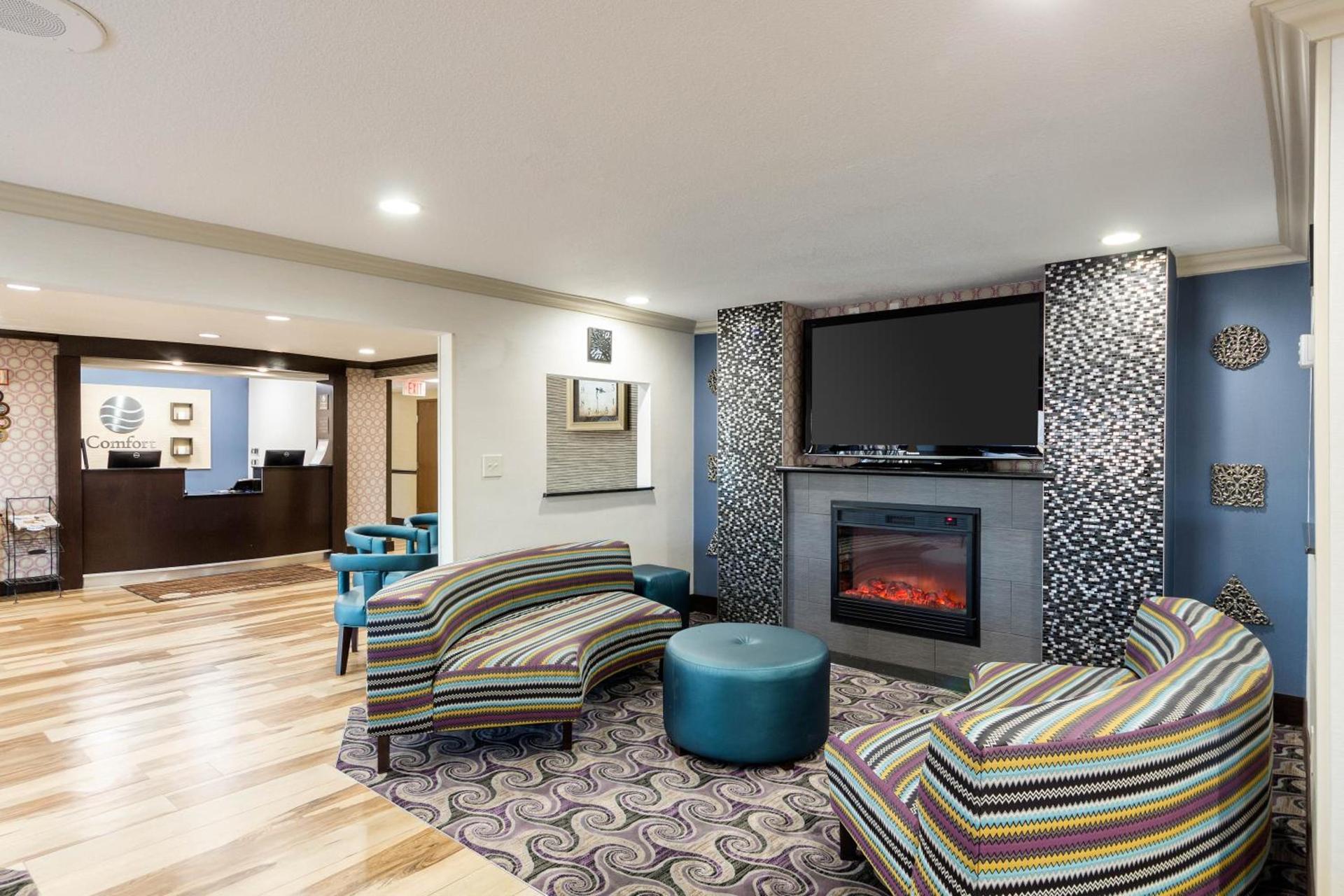 Comfort Inn Tulsa Midtown photo 92