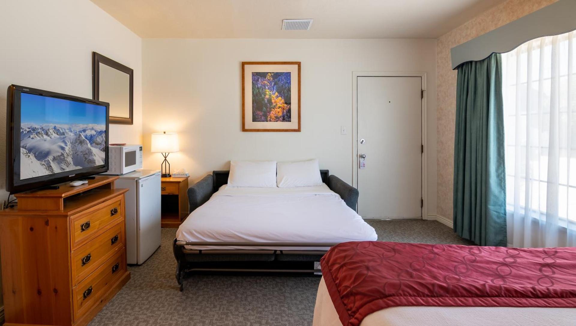 Swiss Alps Inn photo 5