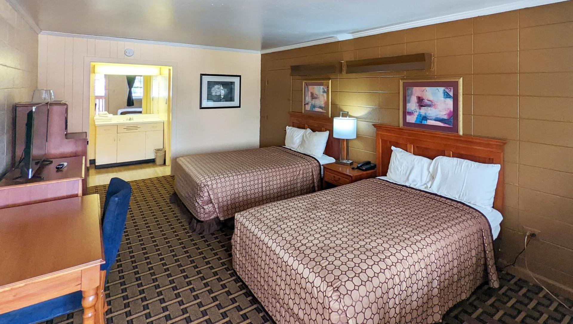 Star Hotel Cleveland photo 4
