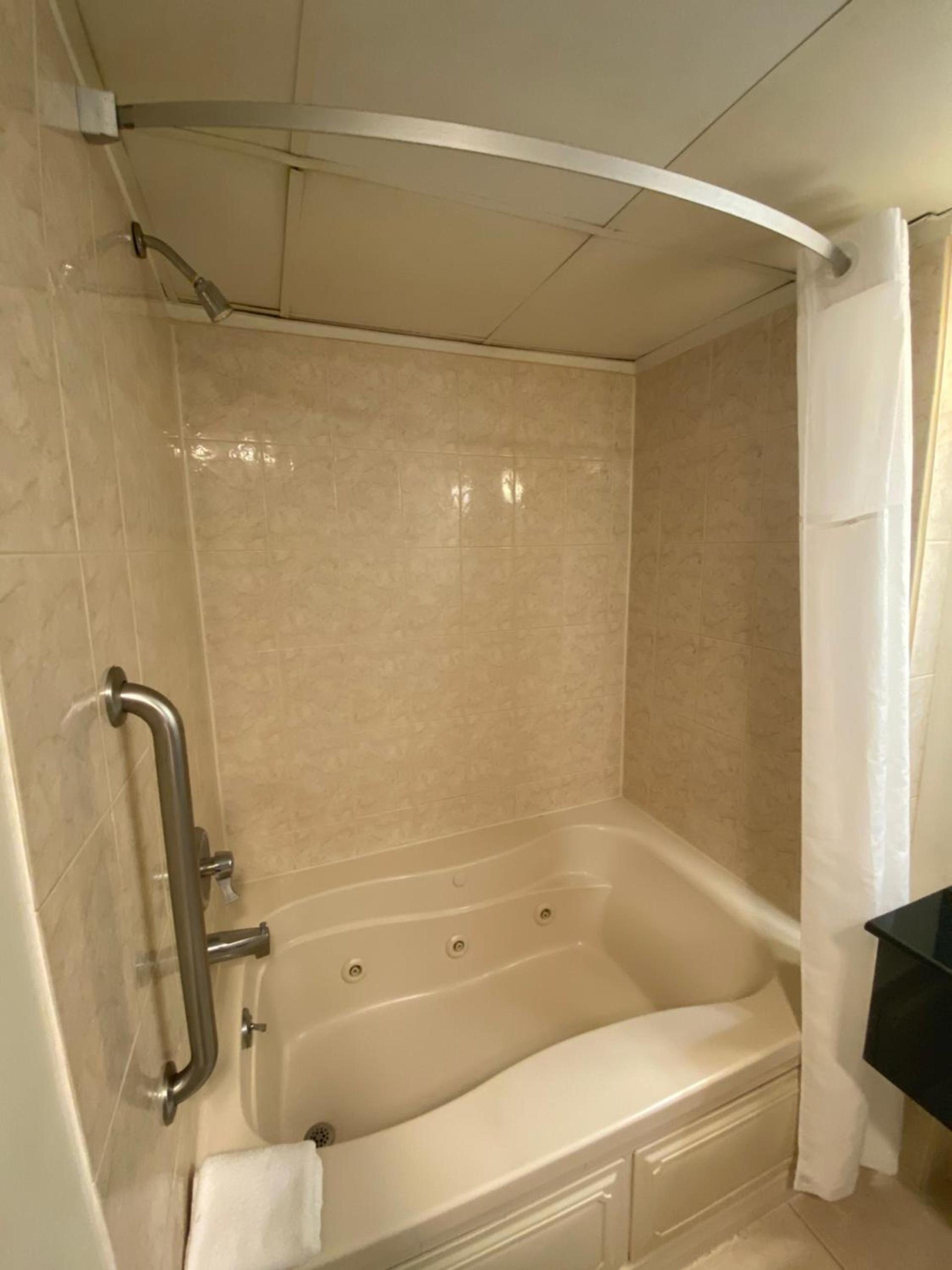 Garden State Inn photo 14