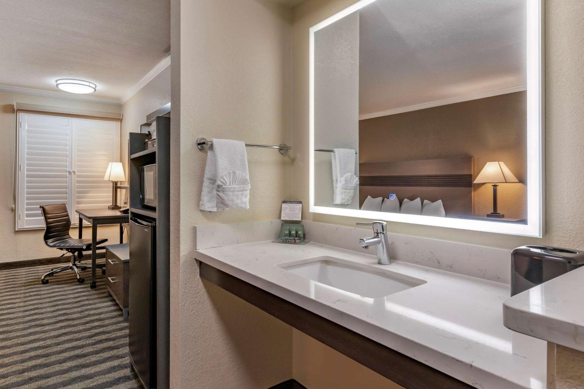 Best Western Silicon Valley Inn photo 35