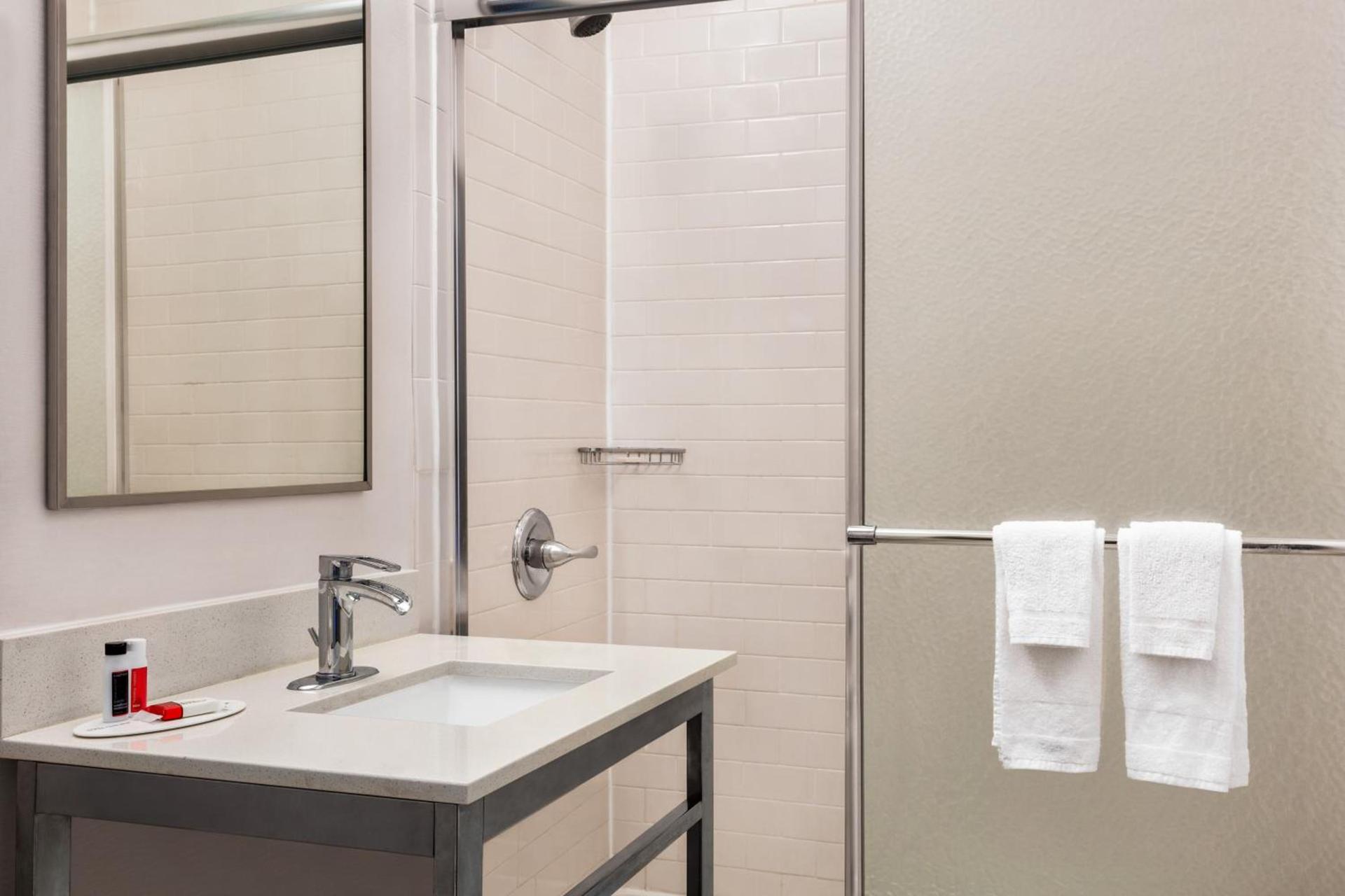 Days Inn by Wyndham Philadelphia Convention Center photo 11