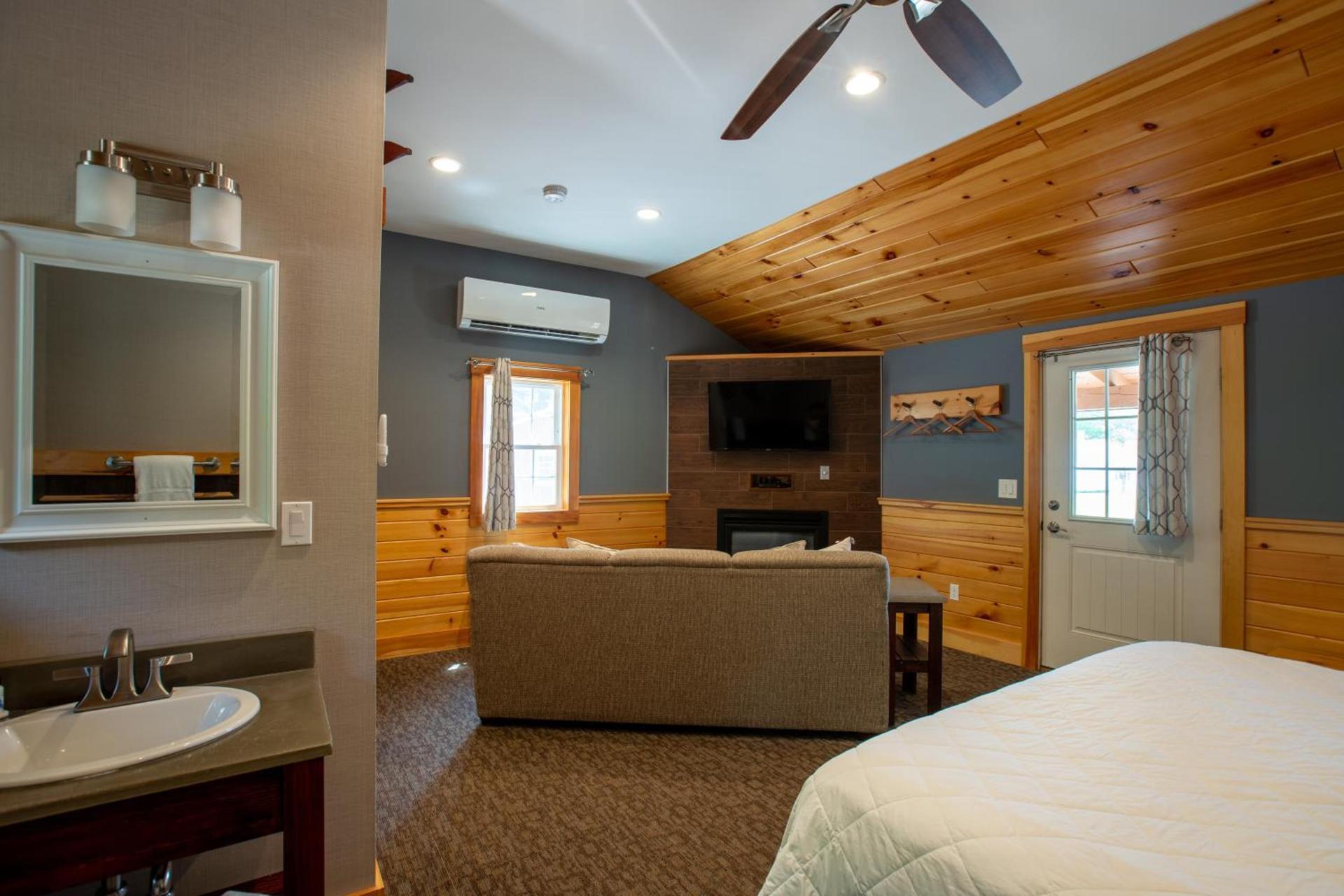New England Inn & Lodge photo 46