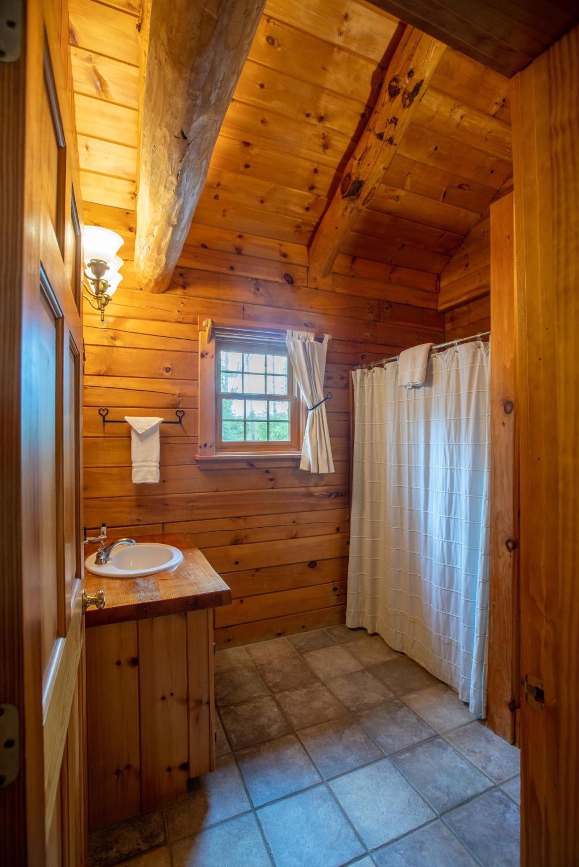 New England Inn & Lodge photo 39